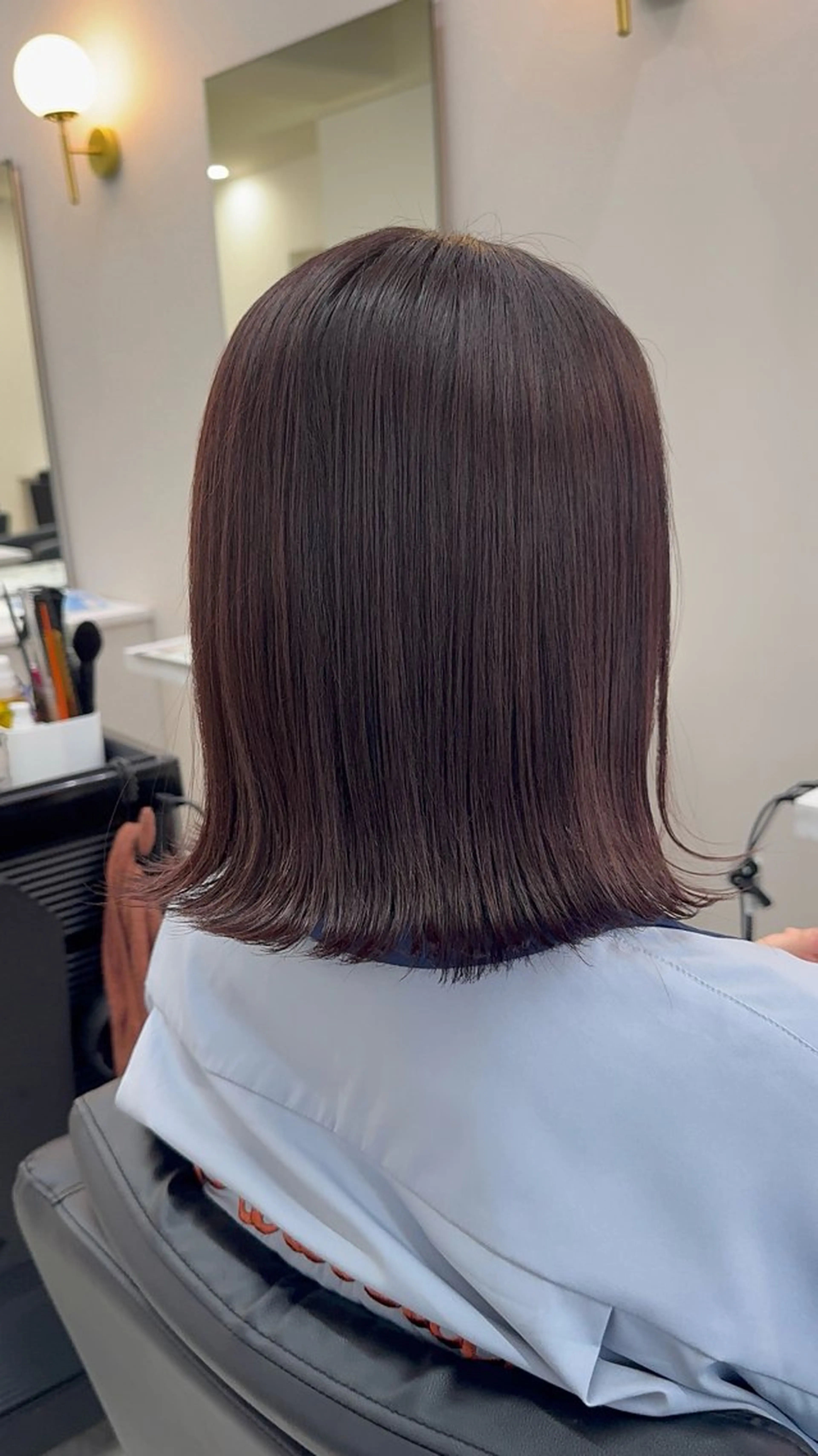 ミディアム ボブ 外ハネヘア カット ヘアカラー 加藤 優眞のヘアスタイル