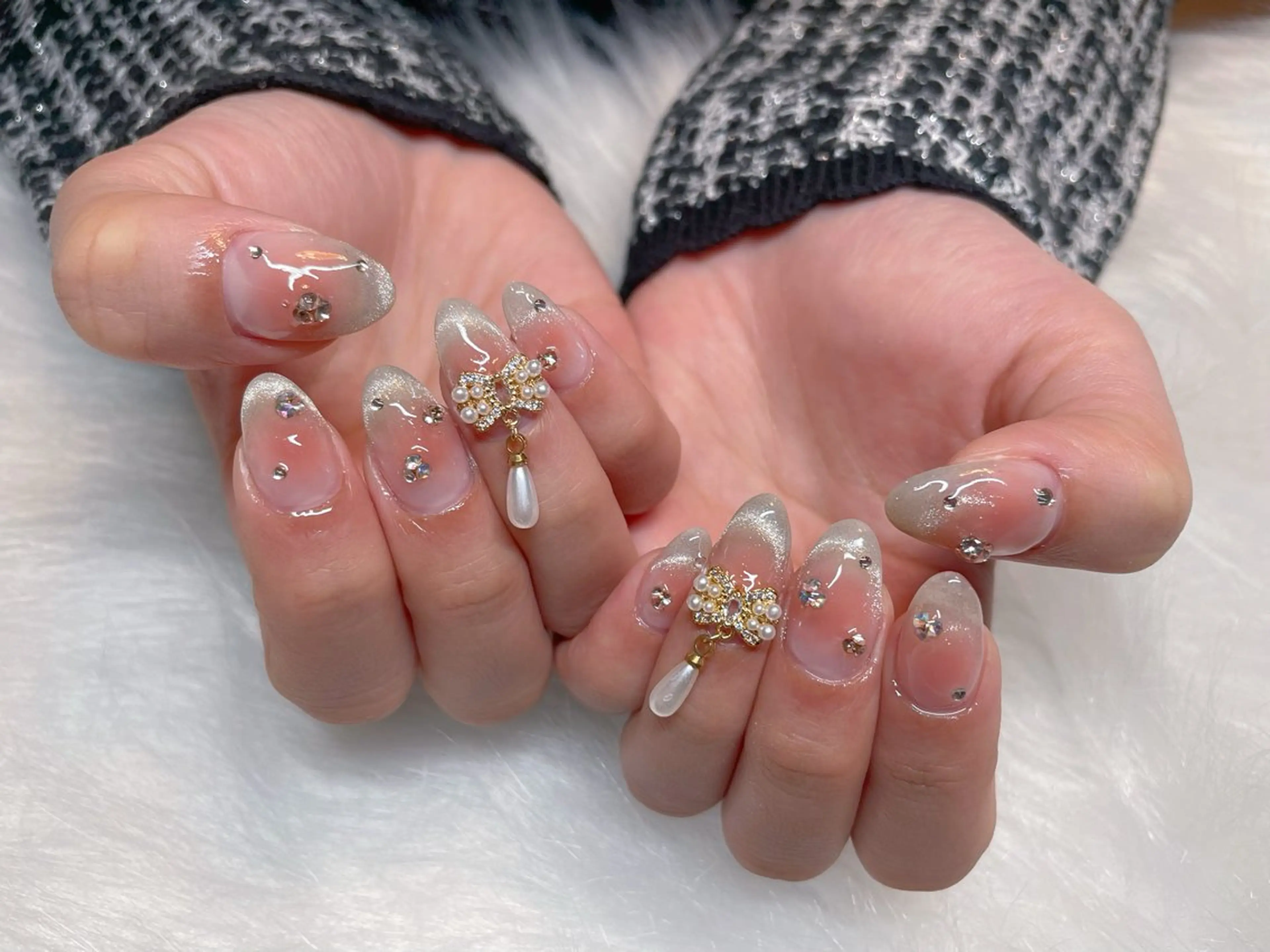 ネイル チークネイル フレンチネイル マグネットネイル マグネットフレンチ ハンドネイル エン Nail salonのネイルデザイン
