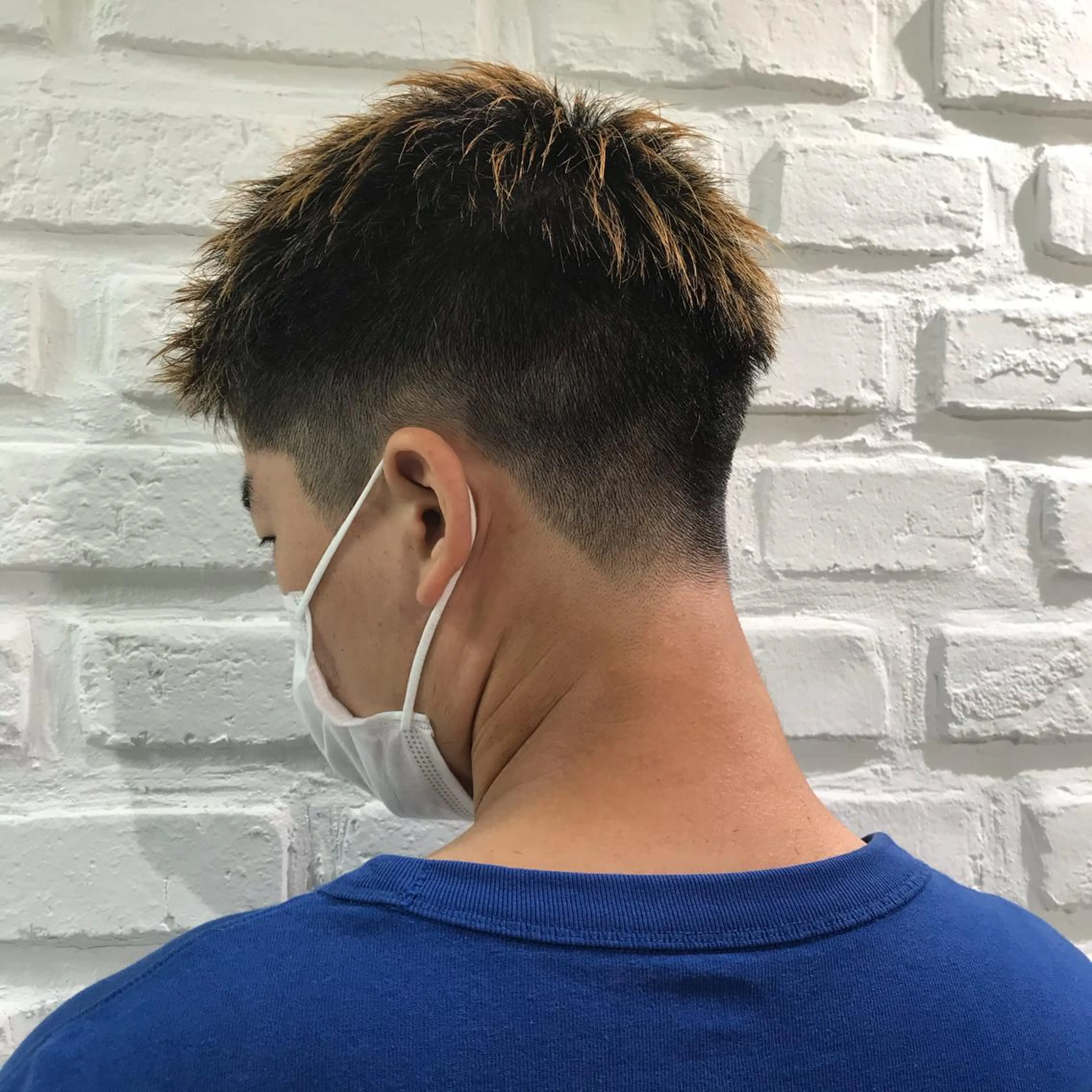 ショート メンズ 刈り上げ カット 暖色カラー💜 中山由梨のヘアスタイル