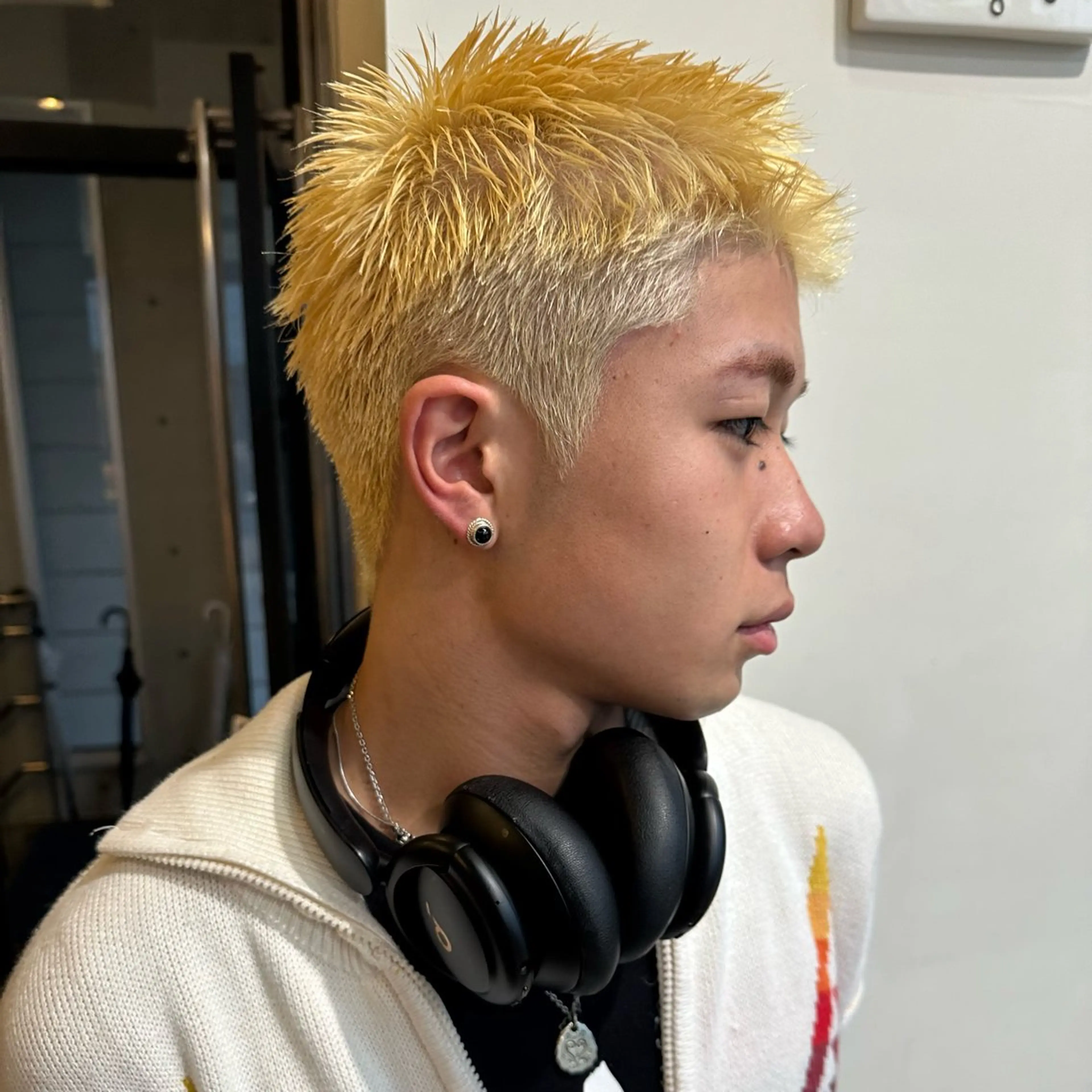 ショート カラー メンズ メンズブリーチ メンズハイトーン ブリーチ 抜きっぱなしブロンド ブロンド カット ✨艶ブリーチカラー✨ 酸性ストレート光太郎のヘアスタイル