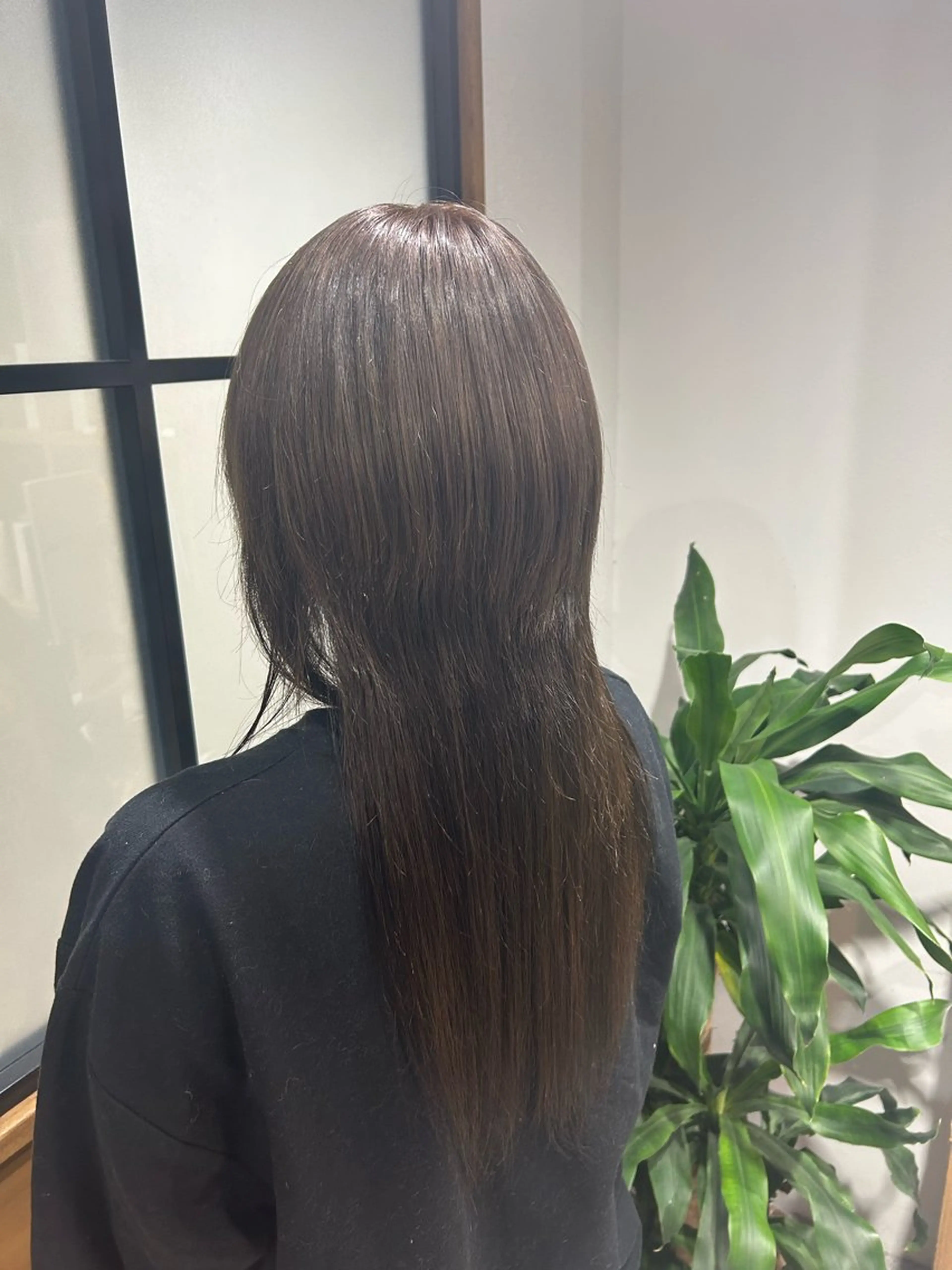 ロング やなぎさわ はるなのヘアスタイル