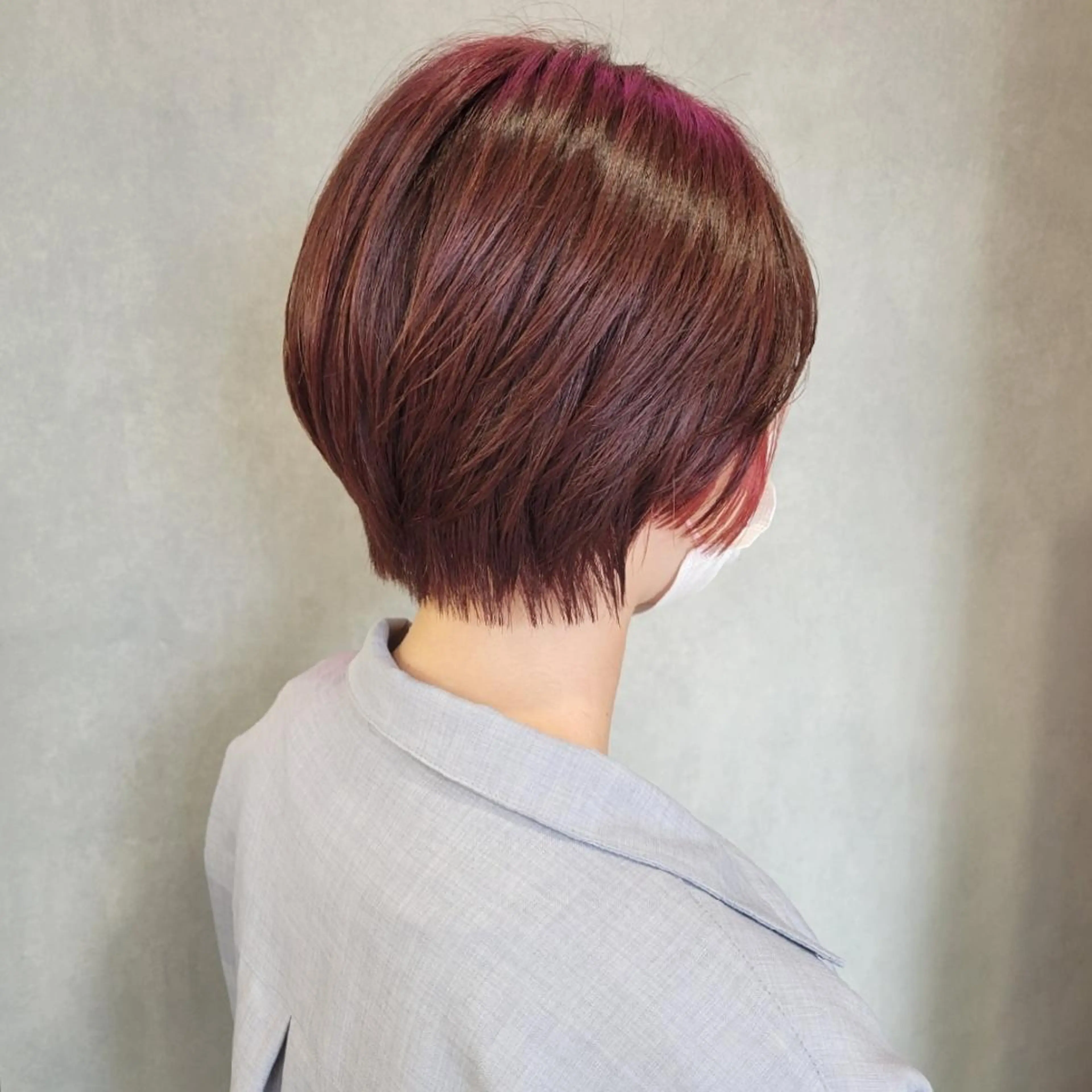 ショート カラー ハンサムショート イヤリングカラー ピンクカラー ショートヘア レイヤー/ショート /山田譲治✂️のヘアスタイル