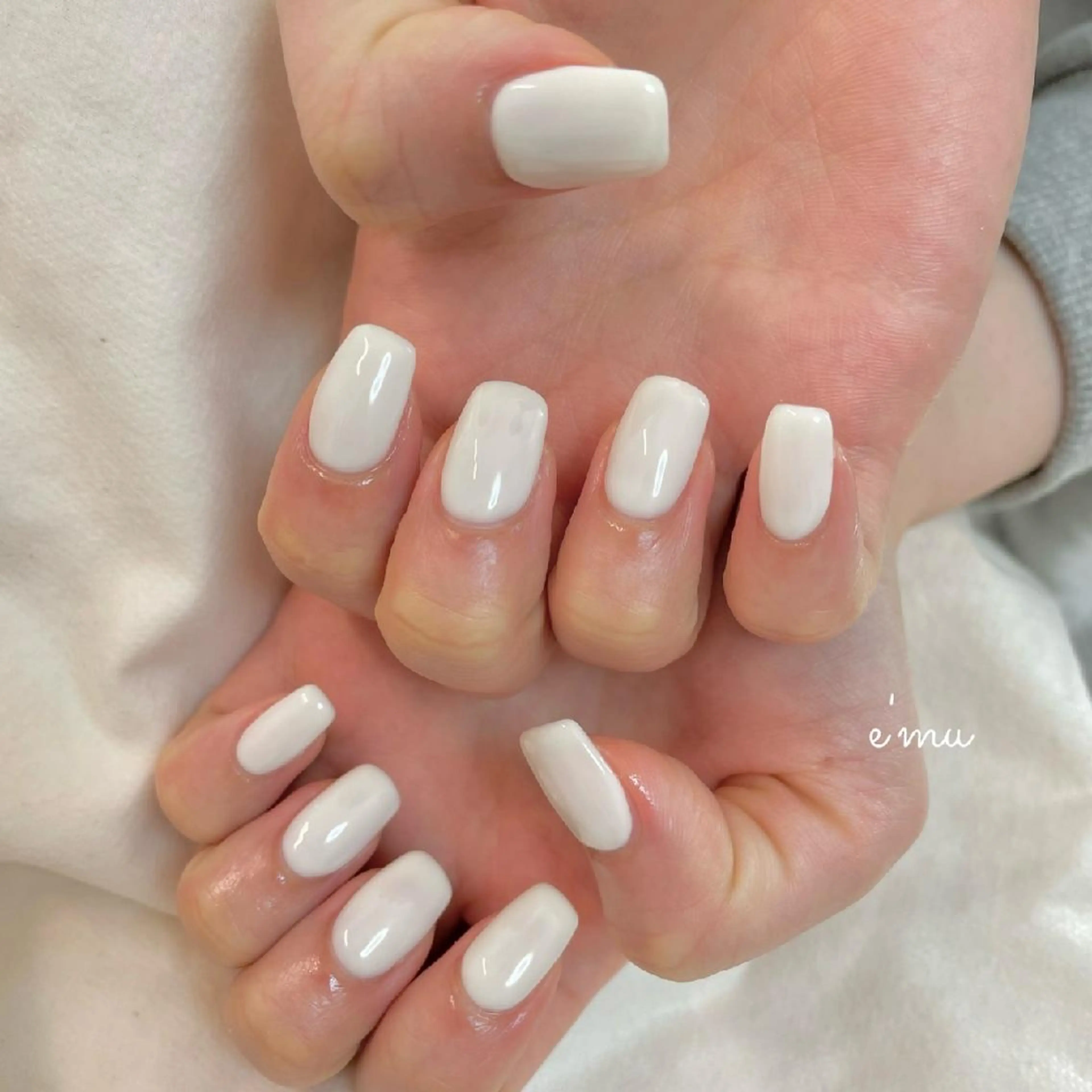 ネイル ワンカラーネイル ハンドネイル nail salon e'mu💐のネイルデザイン