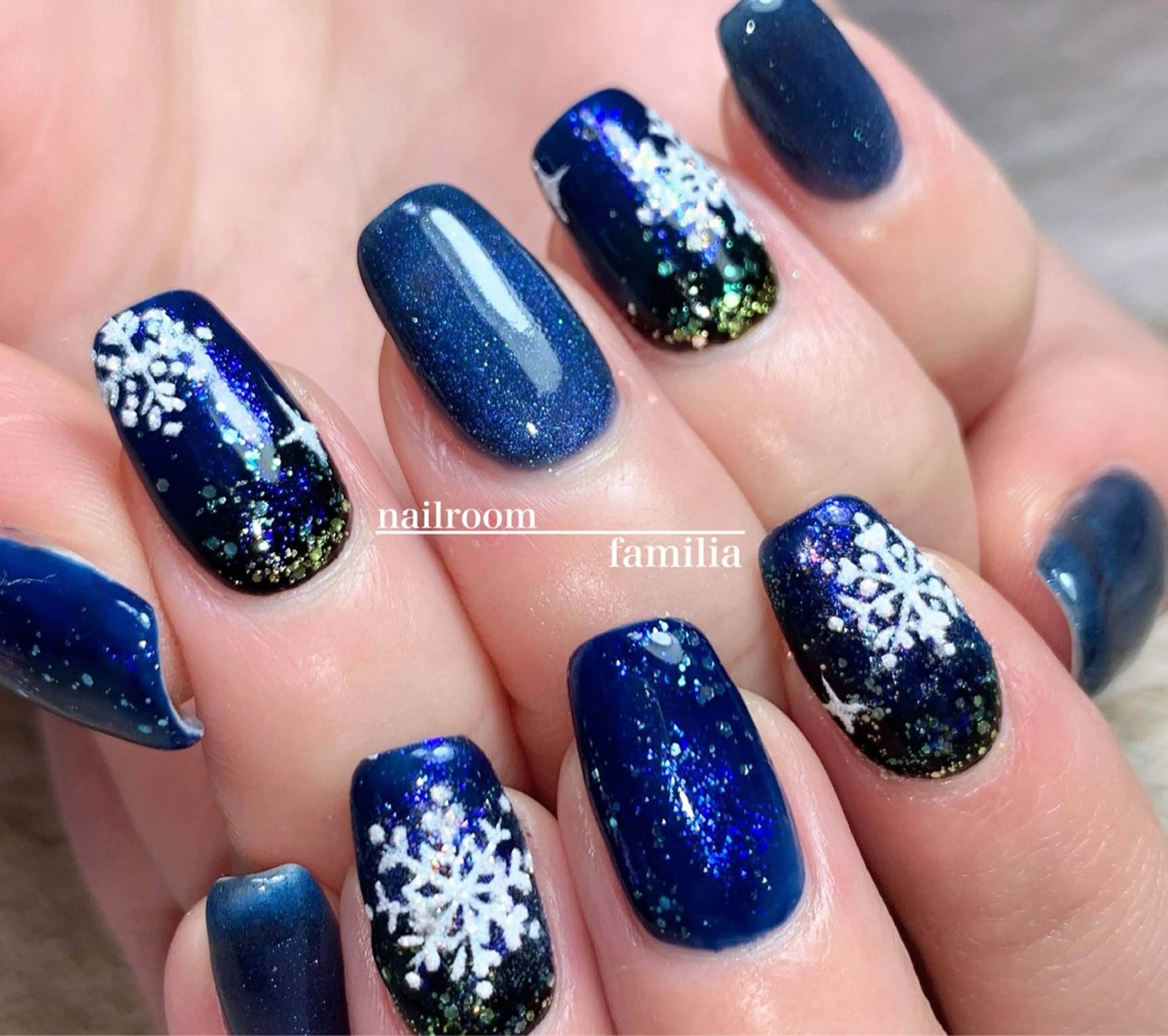 ネイル 冬ネイル ハンドネイル -nailroom- familiaのネイルデザイン