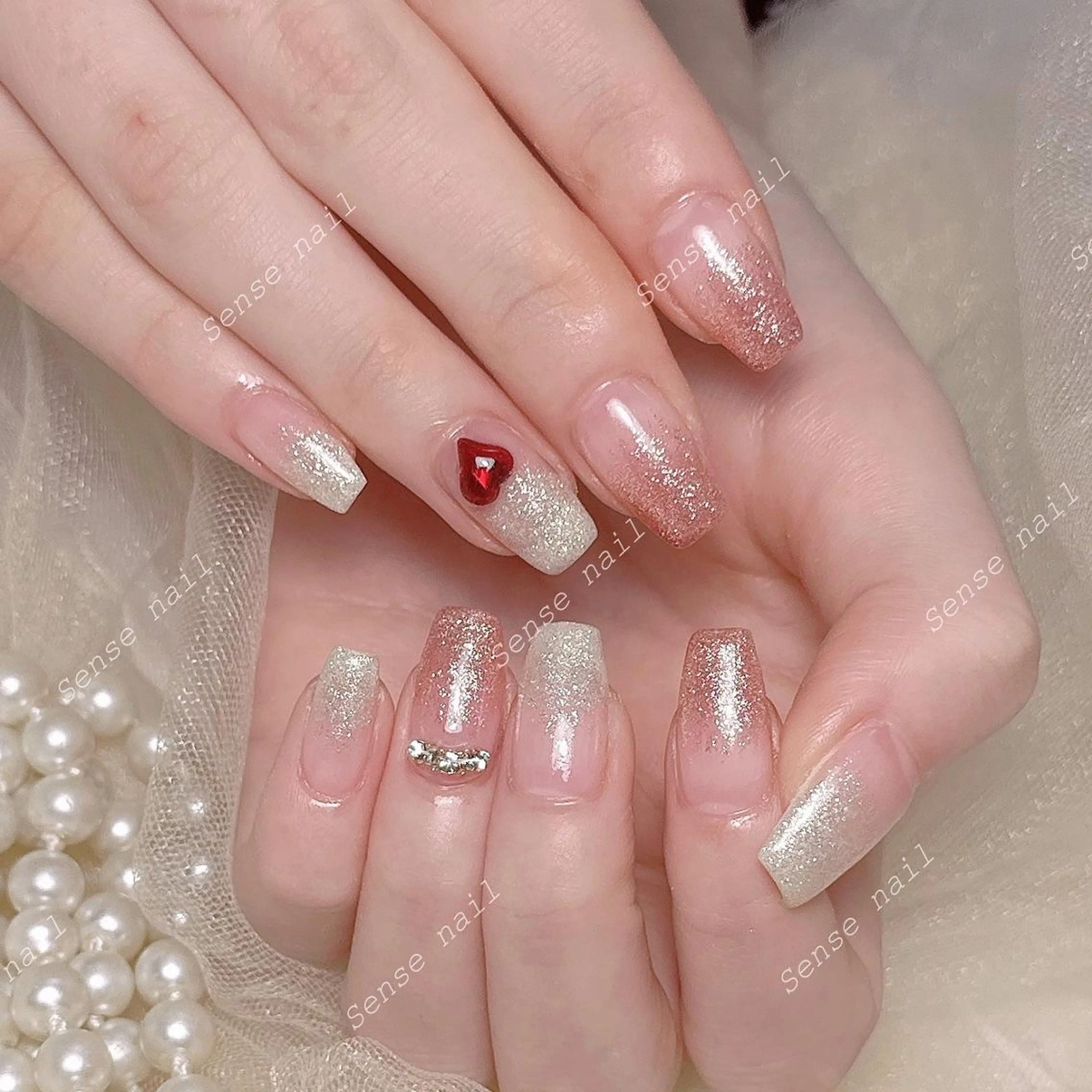 ネイル ハンドネイル ハンドケア Feinn Ink💕のネイルデザイン