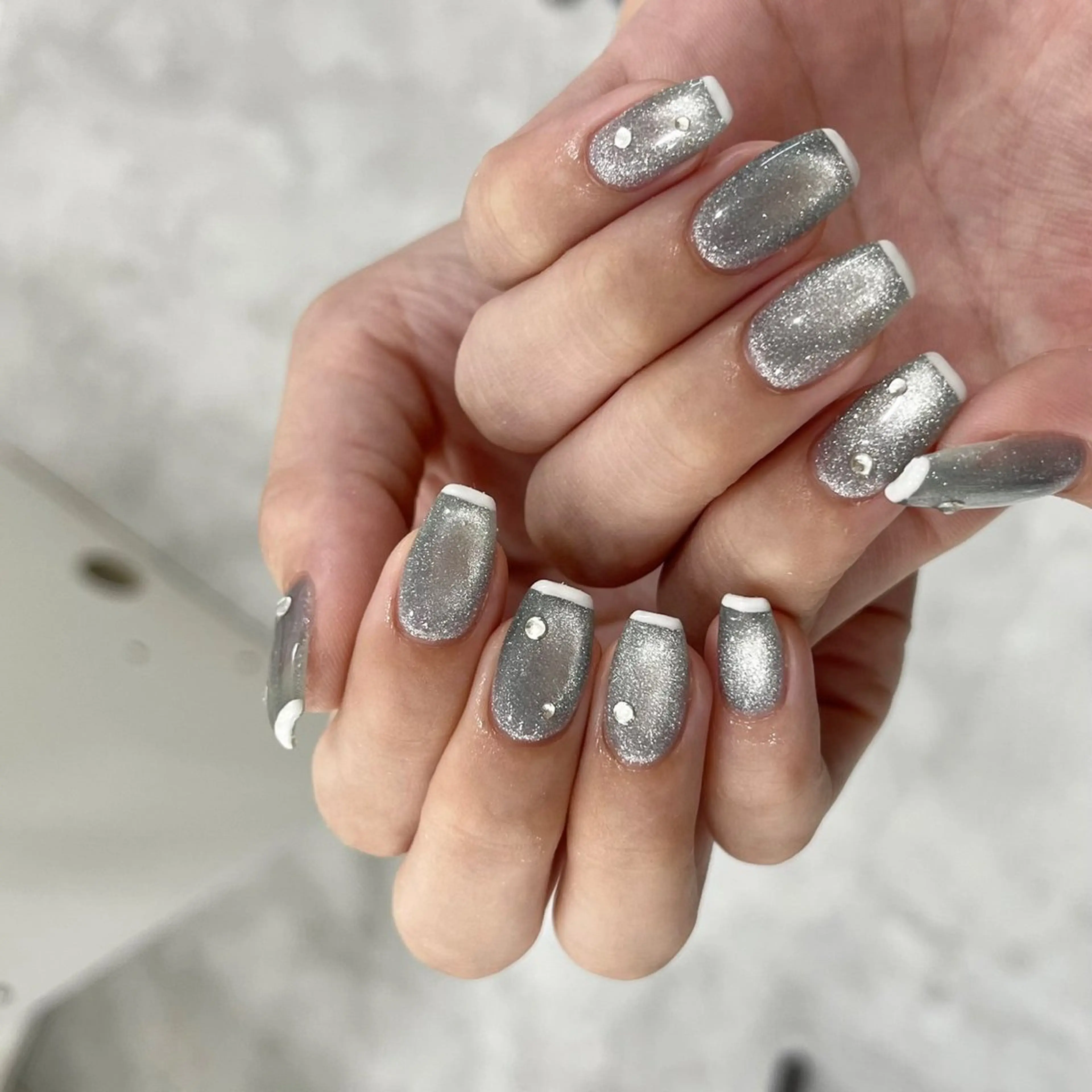 ネイル 長さ出し フレンチネイル マグネットネイル ハンドネイル フットネイル PEEKABOO京橋 EYE&NAILのネイルデザイン