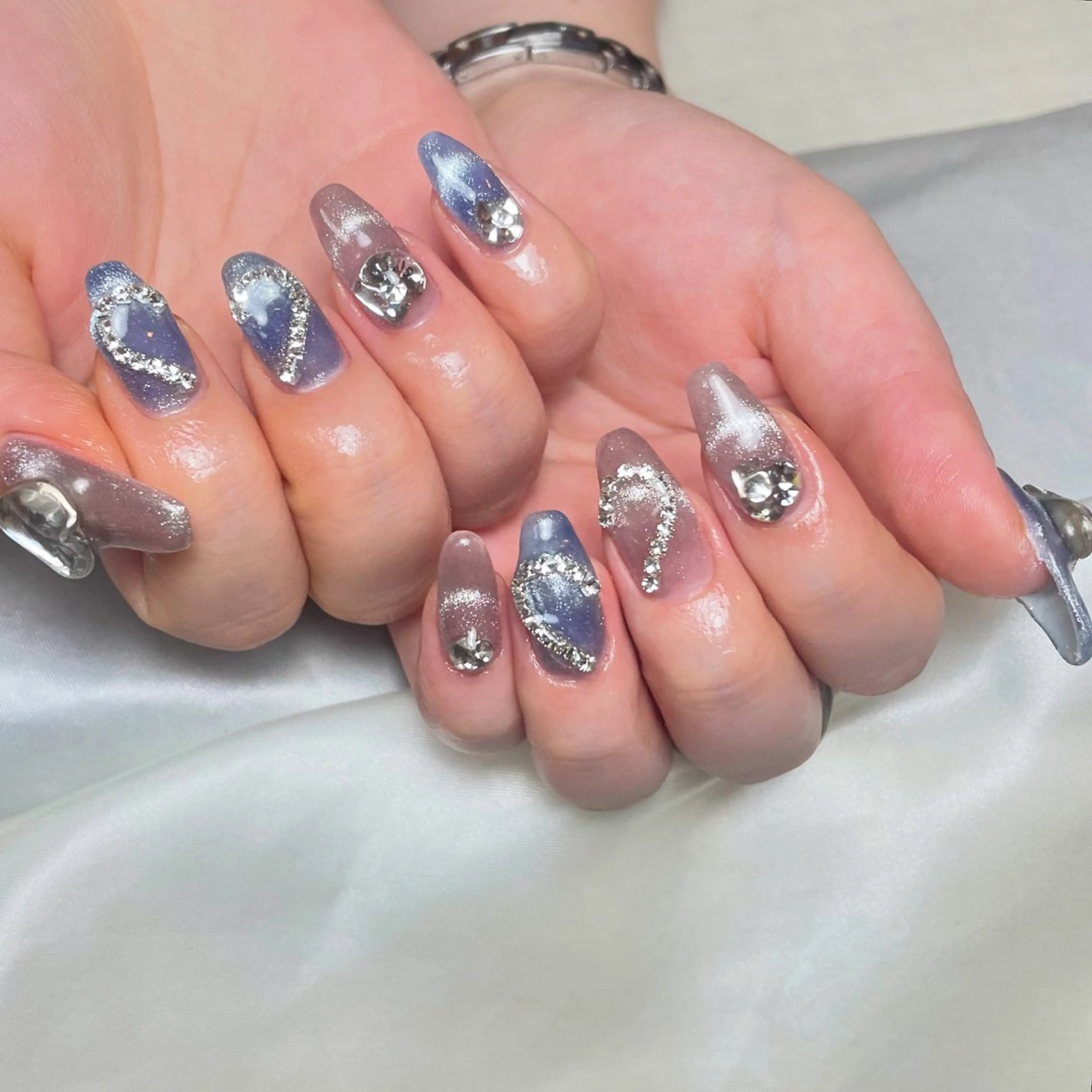 ネイル ハンドネイル フットネイル S LOUNGE NAIL所属・パーツたくさん🍓 SUMIのネイルデザイン