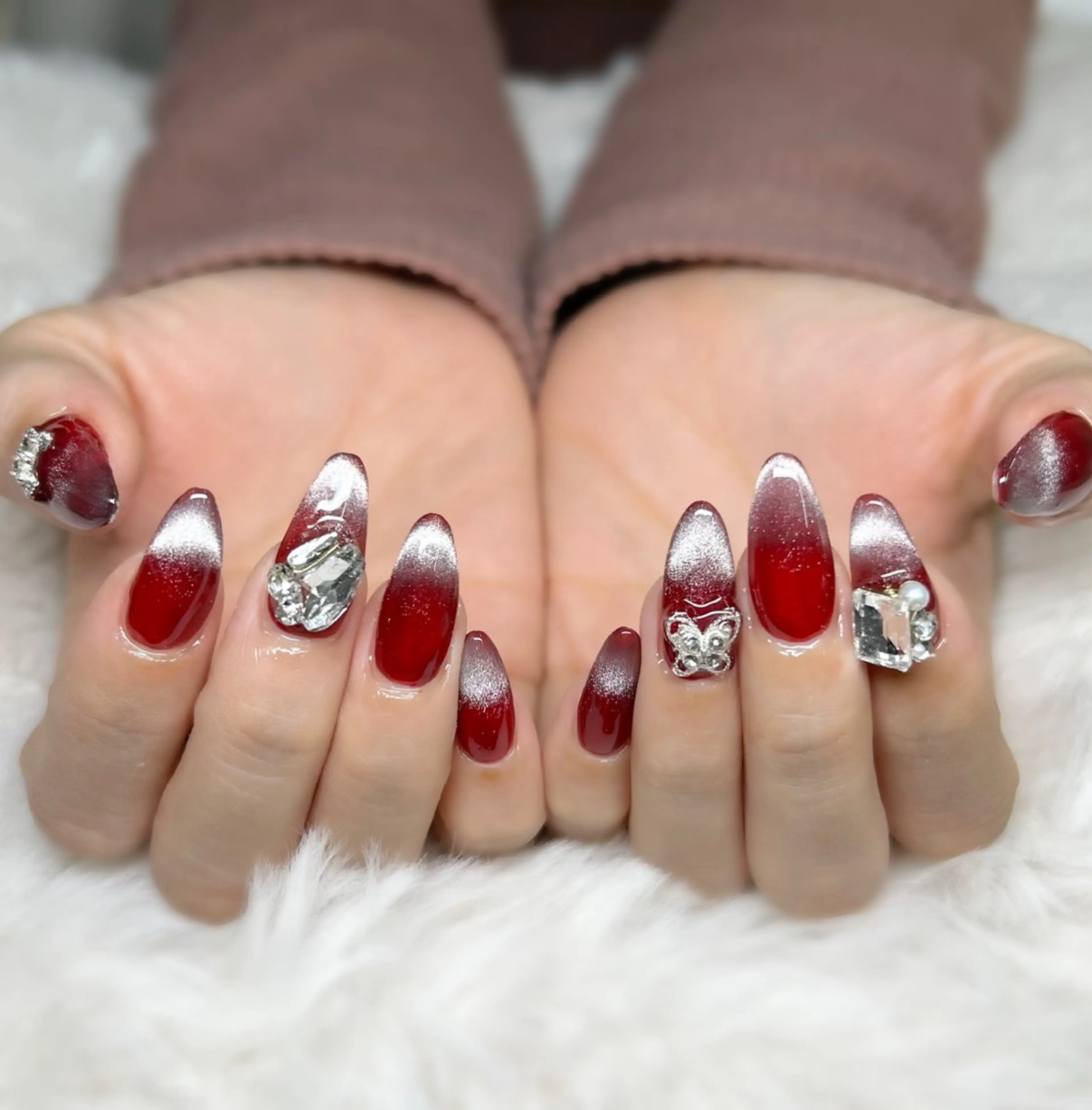 ネイル フレンチネイル 赤色 ハンドネイル FILL nail所属・FILLnail YUMIのネイルデザイン