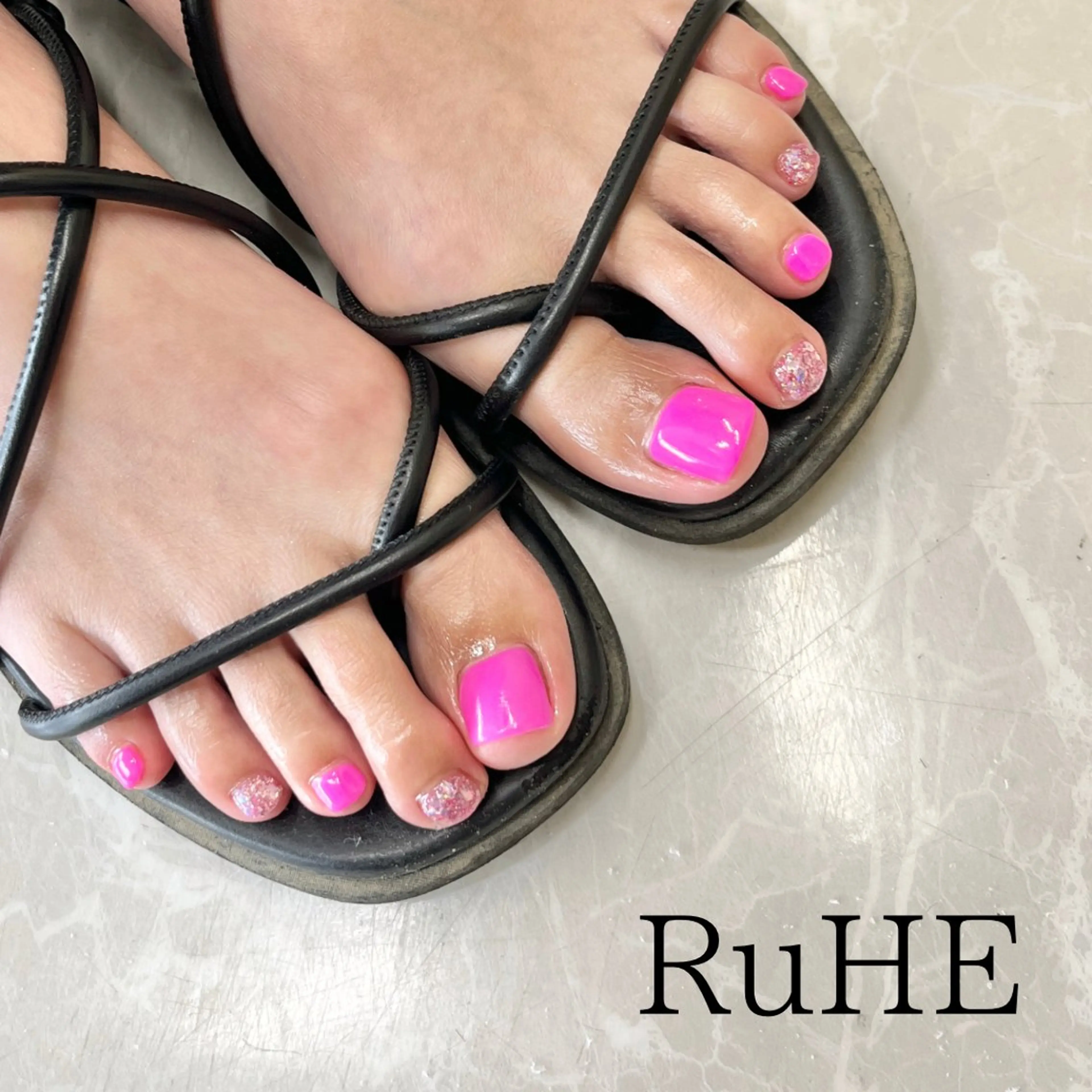 ネイル フットネイル ワンカラーネイル RuHE （BB nail)のネイルデザイン