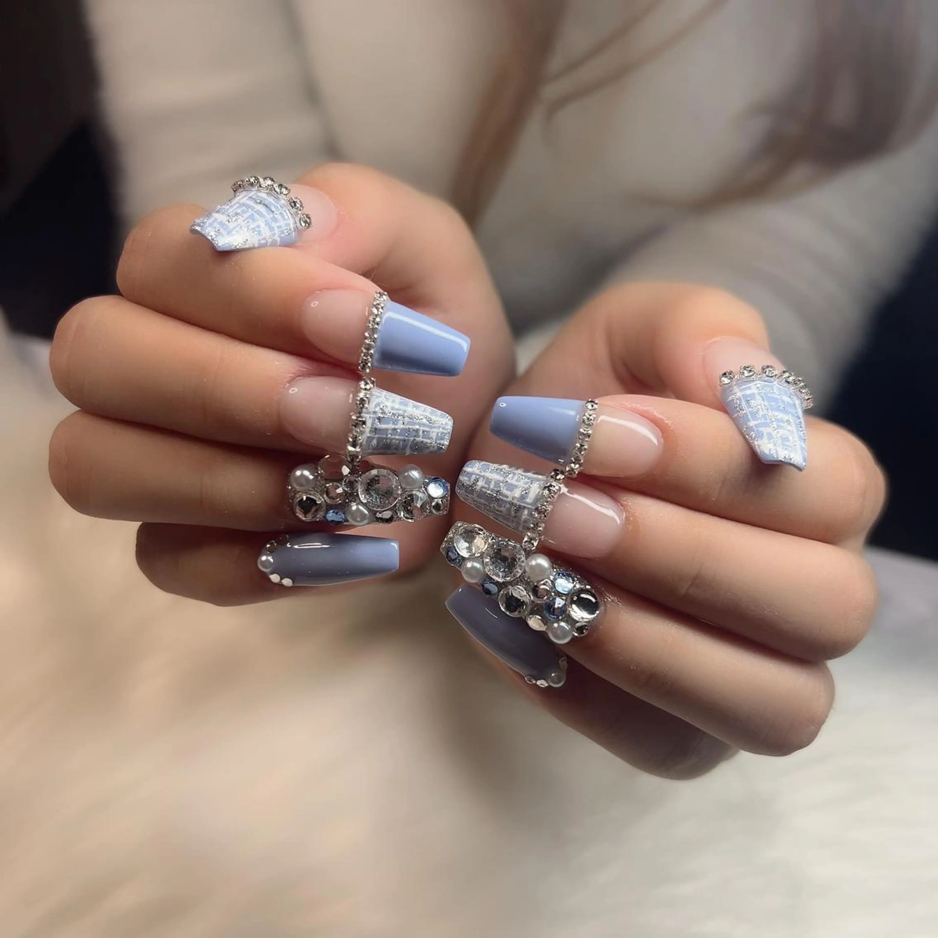 ロング ネイル nail salon azuのネイルデザイン