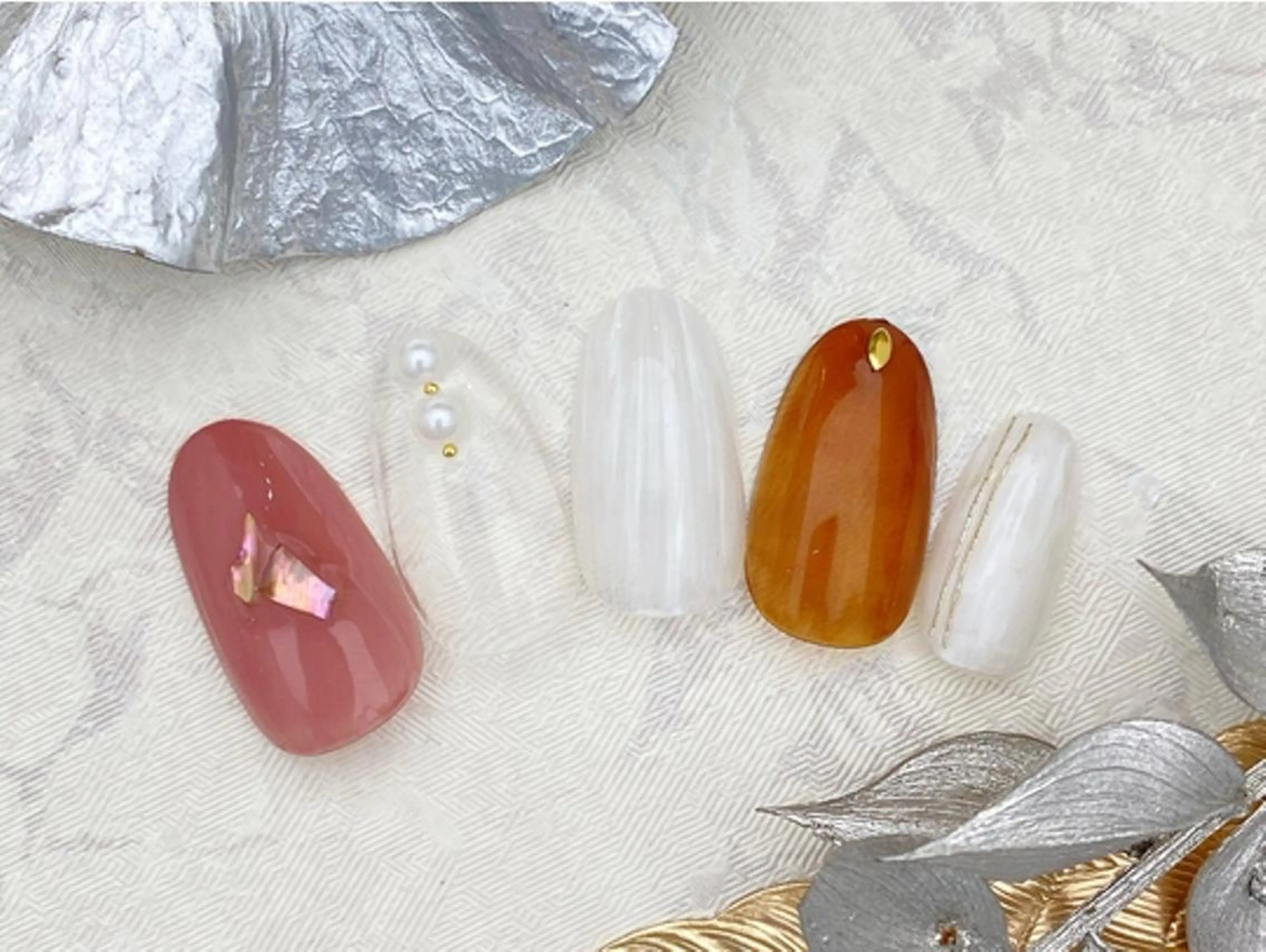 ネイル nail salon　Natural Cure所属・平井 彩香のネイルデザイン