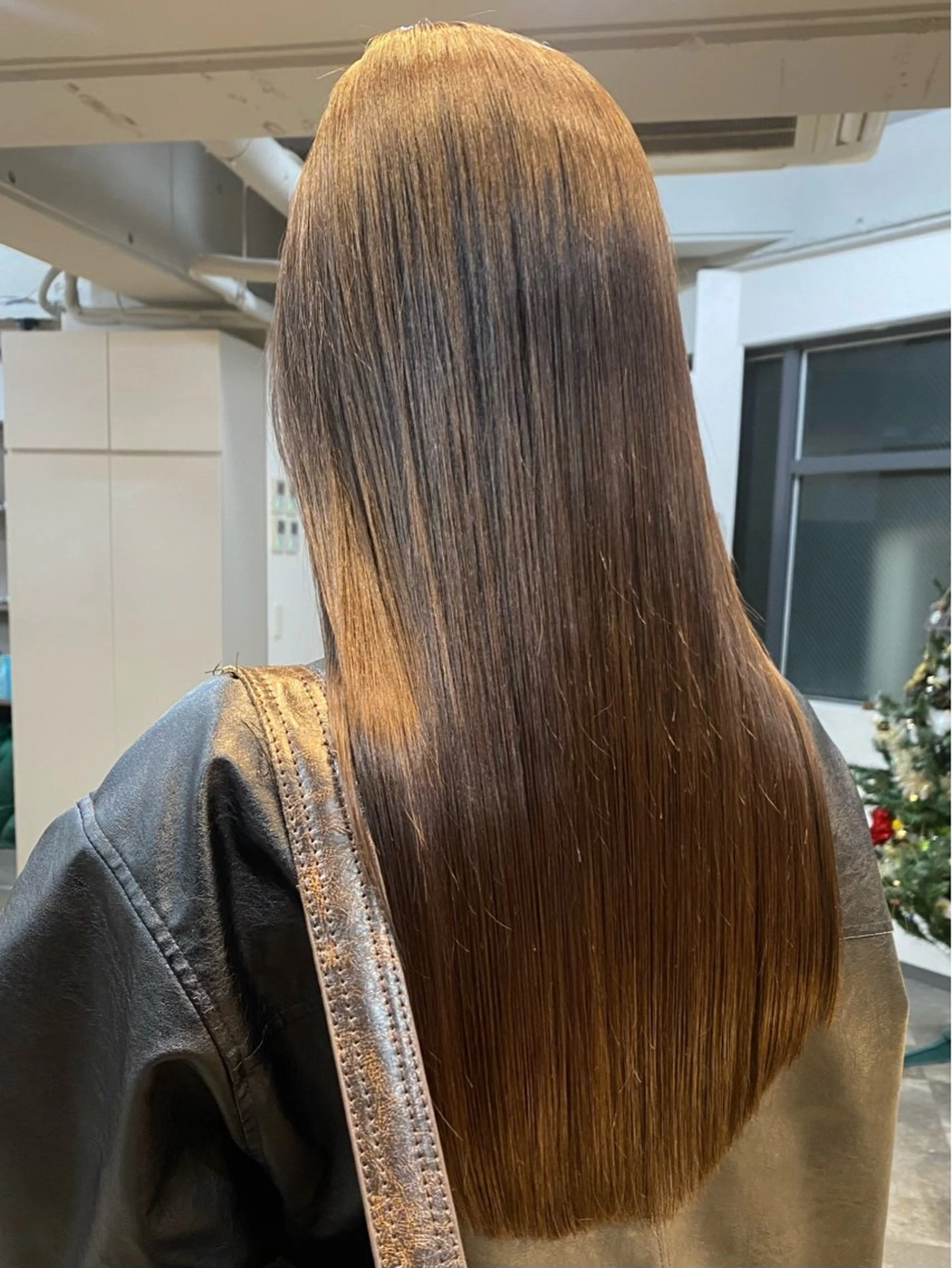 ロング カラー ブラウンカラー オリーブブラウン ヘアカラー 柔らか透明感カラー/ アレンジ/レイヤーのヘアスタイル