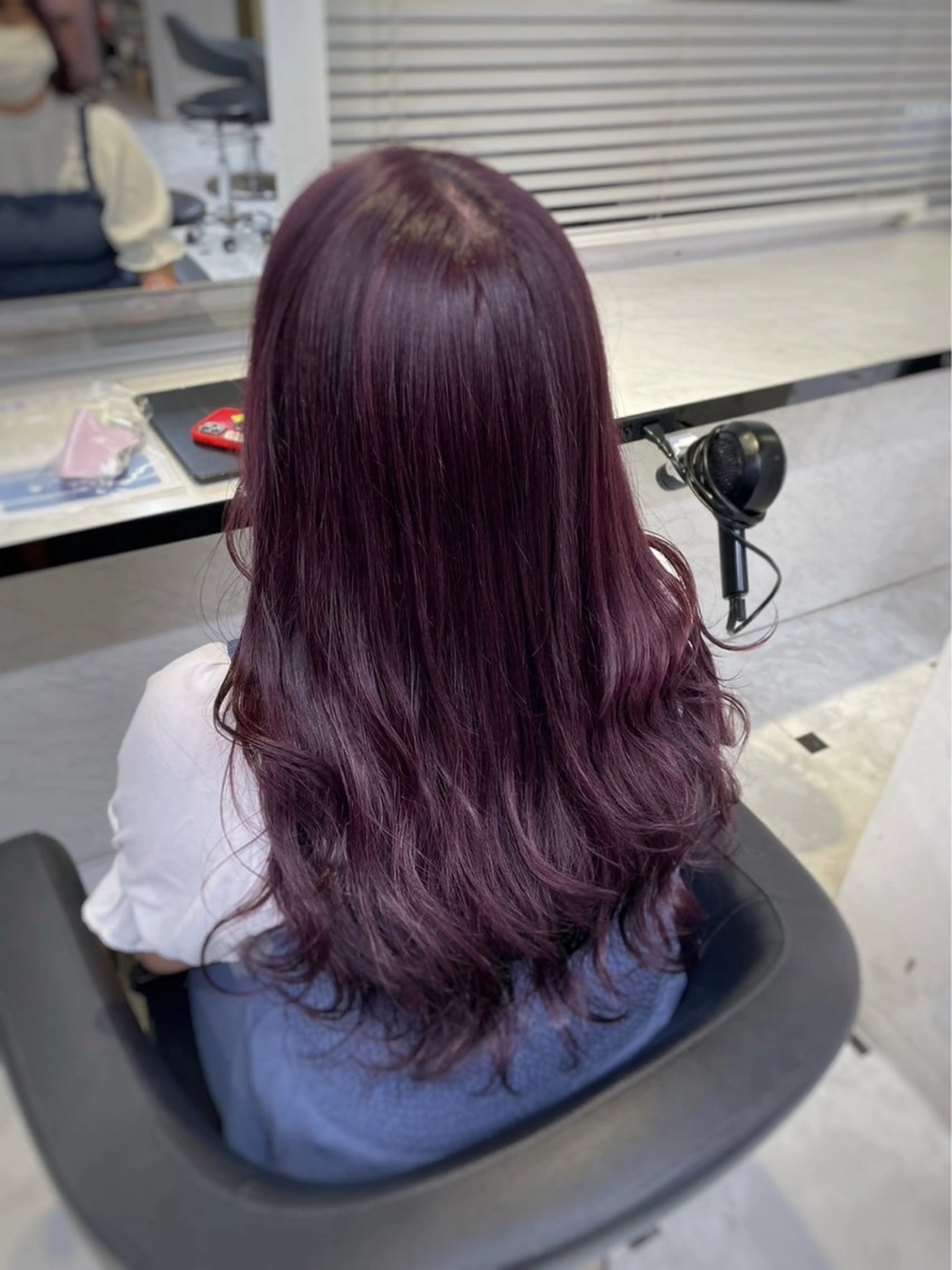 ロング カラー ヘアアレンジ ワインレッド🍒ラベ ンダーKiyokaのヘアスタイル