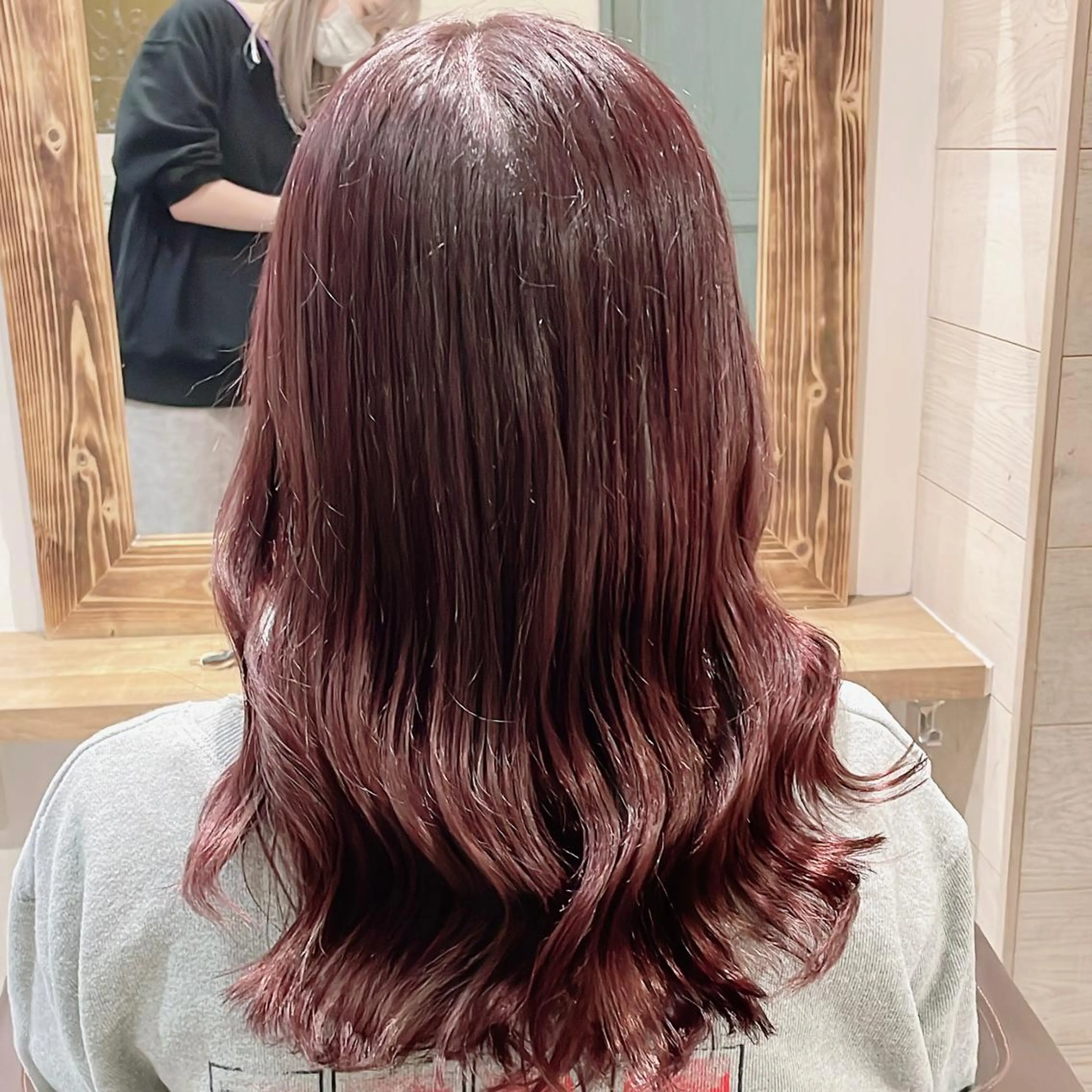 ミディアム カラー 艶カラー🦋髪質改善 🫧MINAMIのヘアスタイル