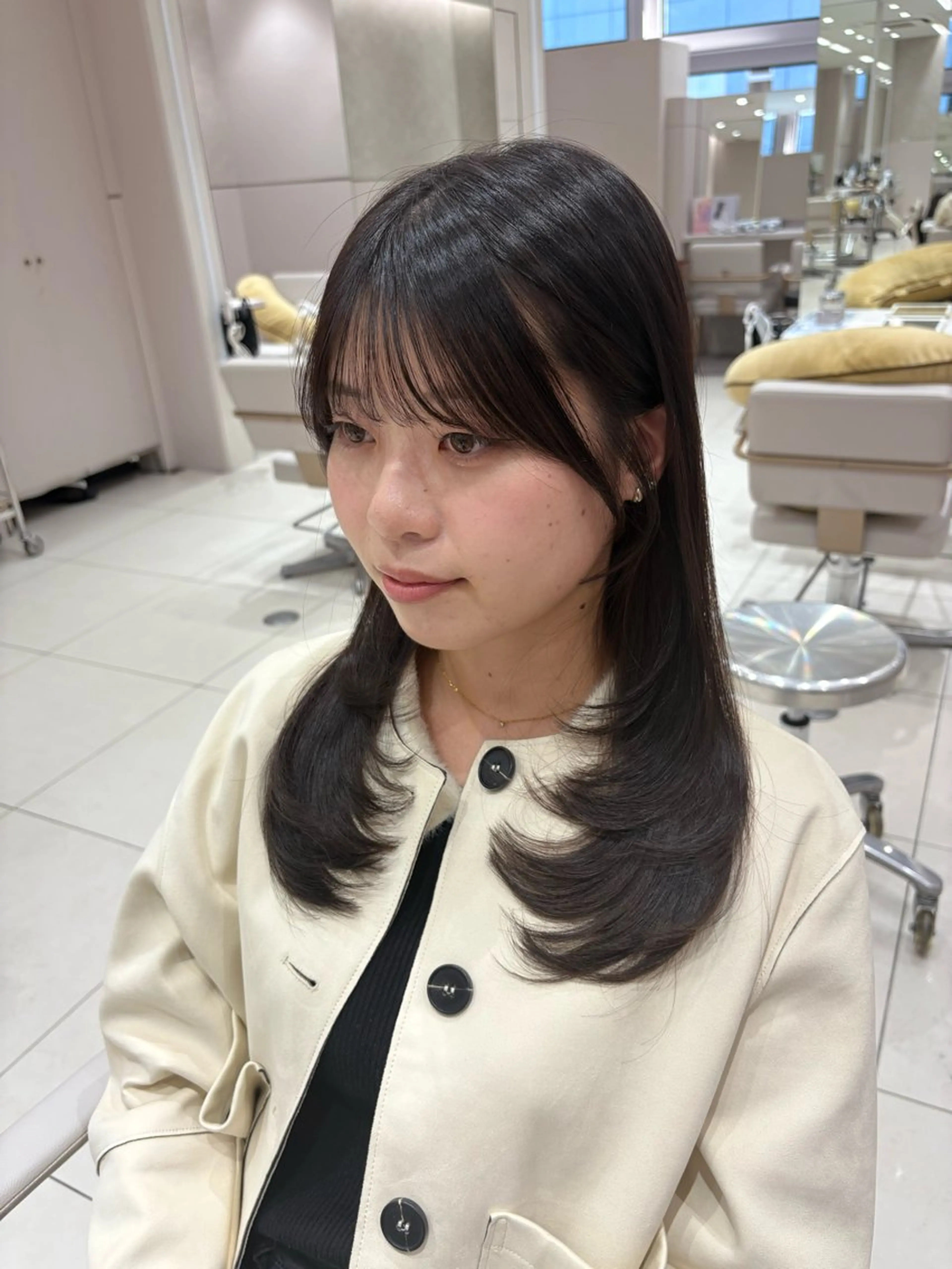 ロング レイヤーカット カット ヘアカラー トリートメント 透明感カラー/似合わ せ前髪/柴田礼空のヘアスタイル