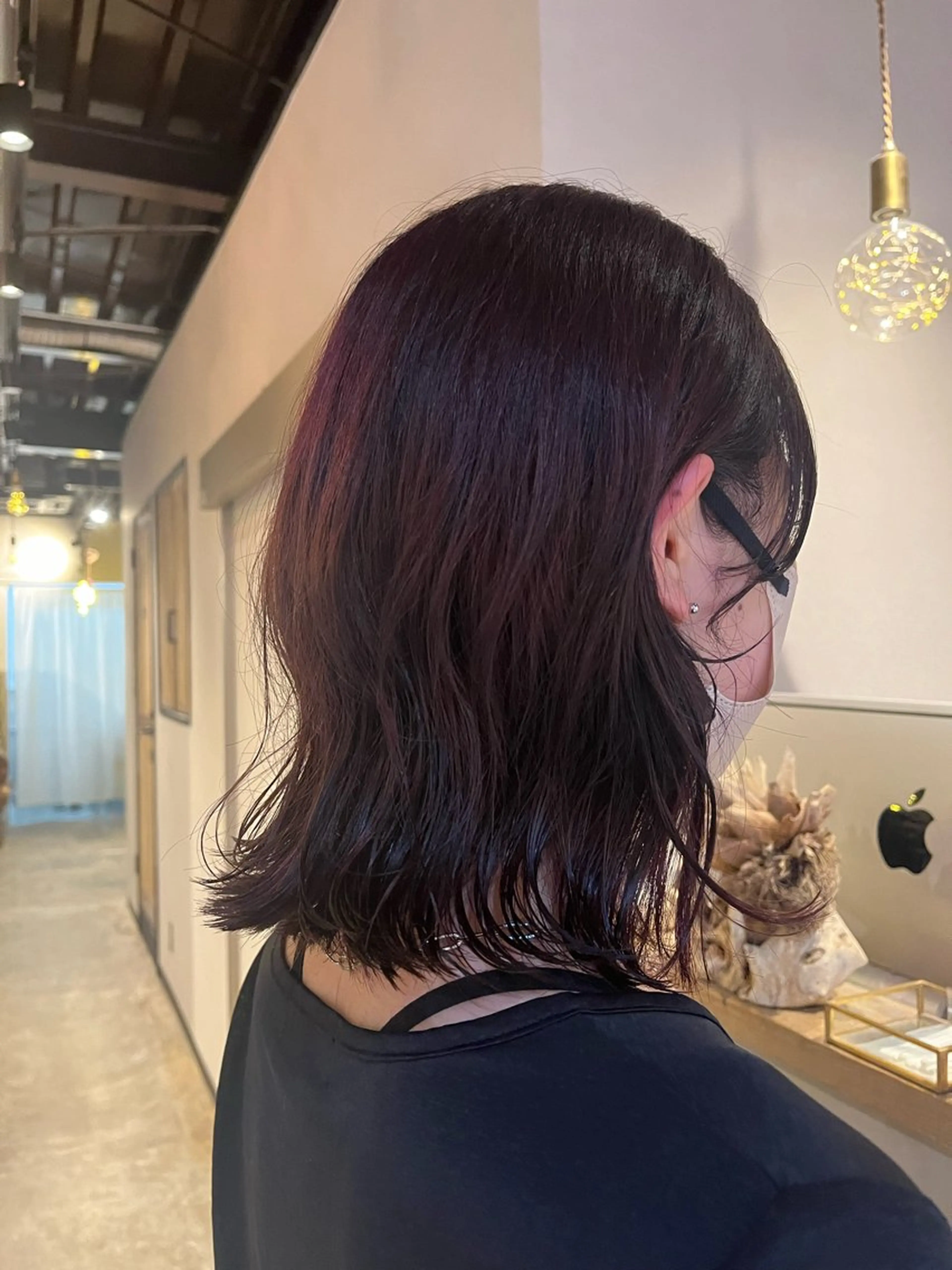 ミディアム カラー パープルカラー レッドカラー LoE[ロエ]桃井 香菜子のヘアスタイル