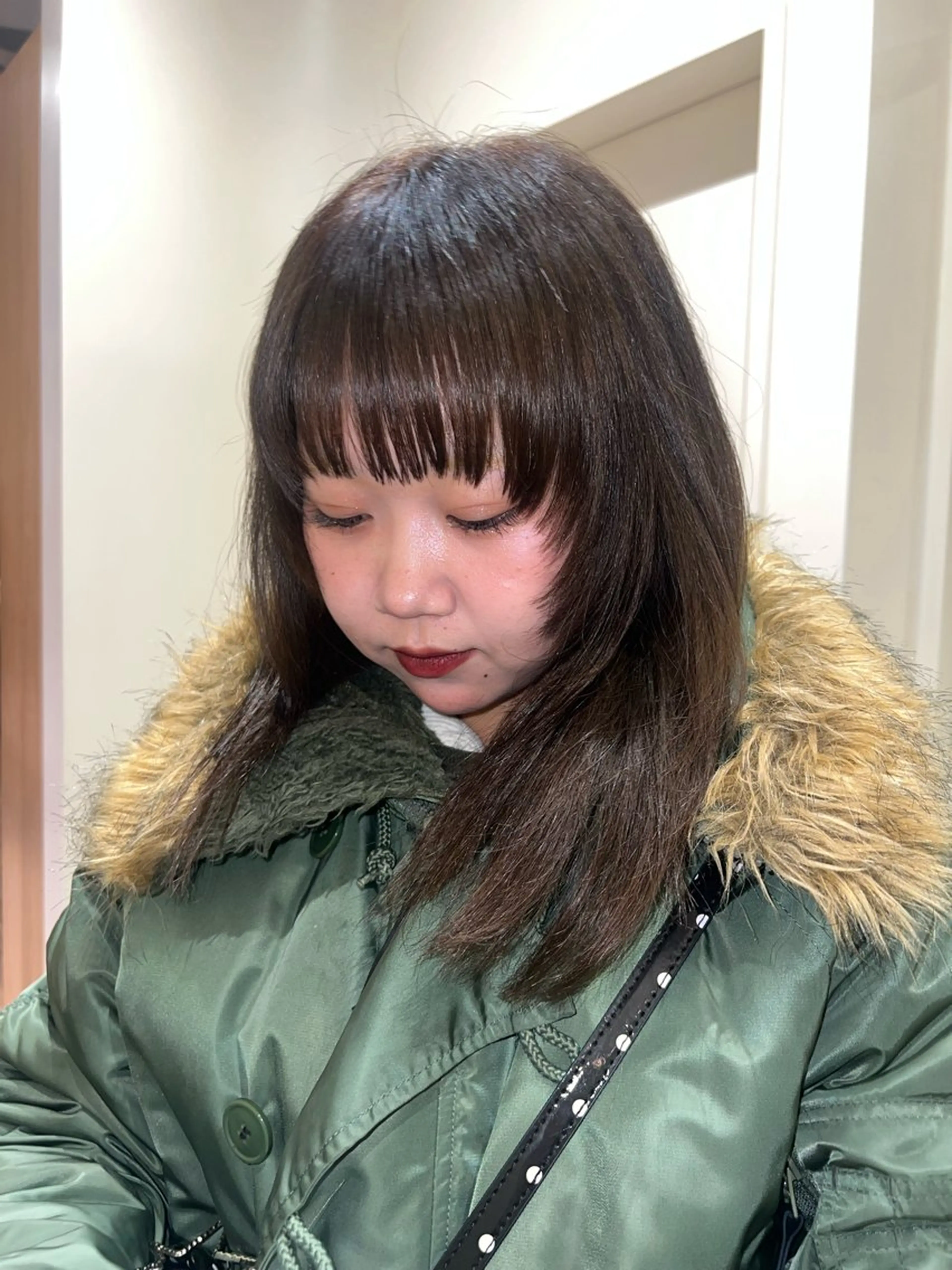 ミディアム レイヤーカット 加藤木麻彩 NEROのヘアスタイル