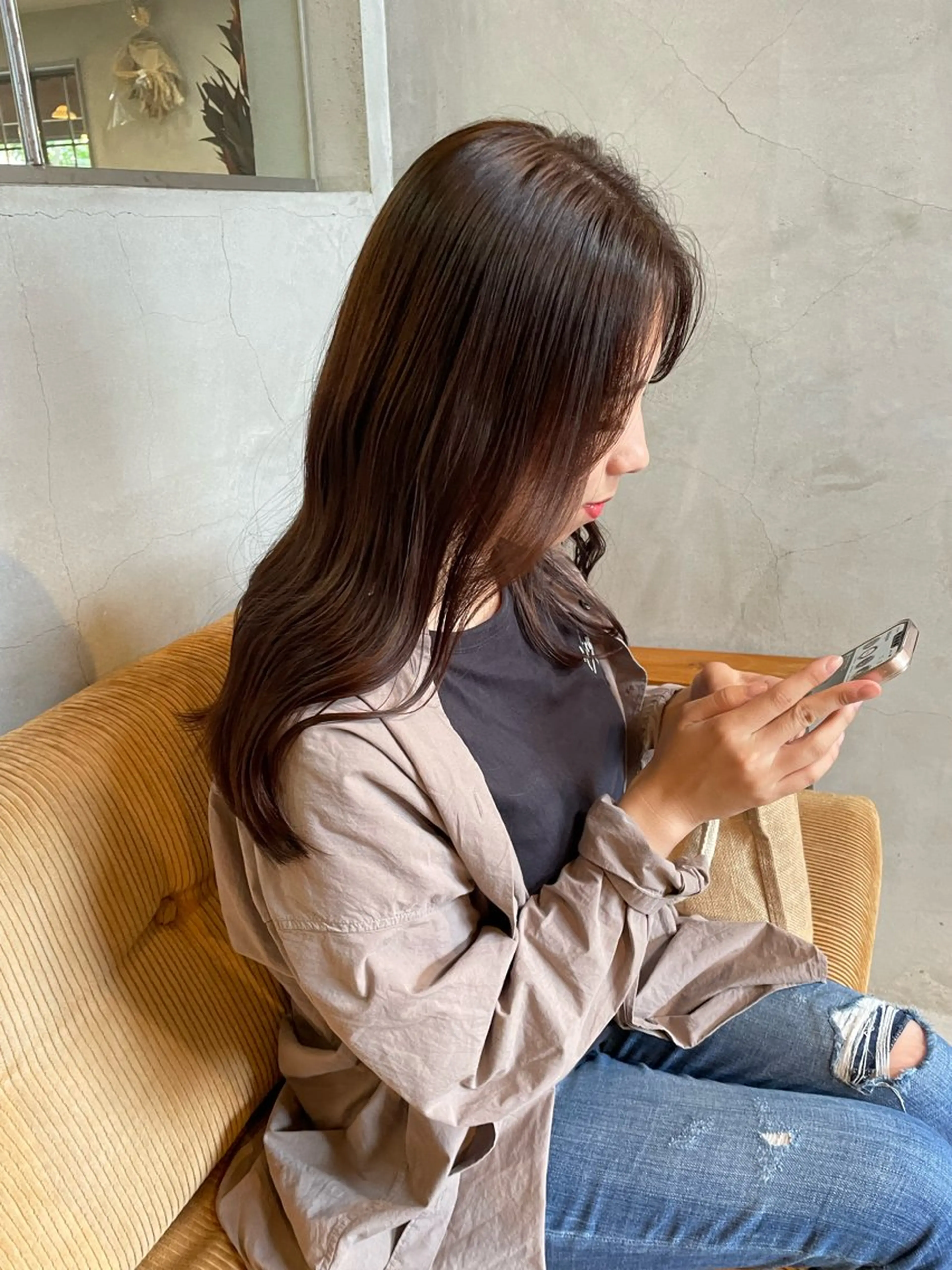 ロング カラー ブラウンカラー チョコレートブラウン カット ヘアカラー トリートメント 石田 まいやのヘアスタイル