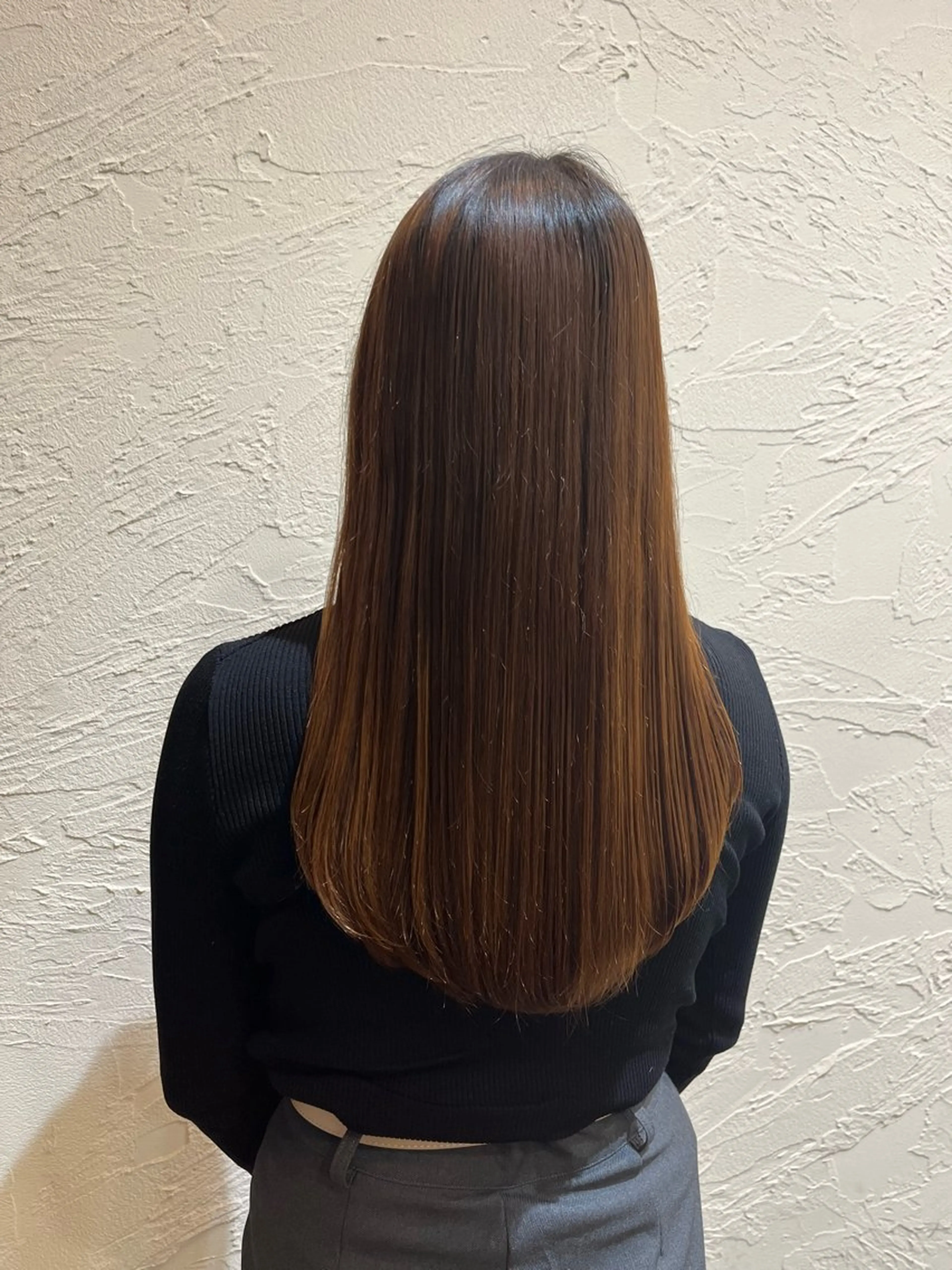 ロング パーマ 酸性ストレート ストレートパーマ 縮毛矯正 松野 心音のヘアスタイル