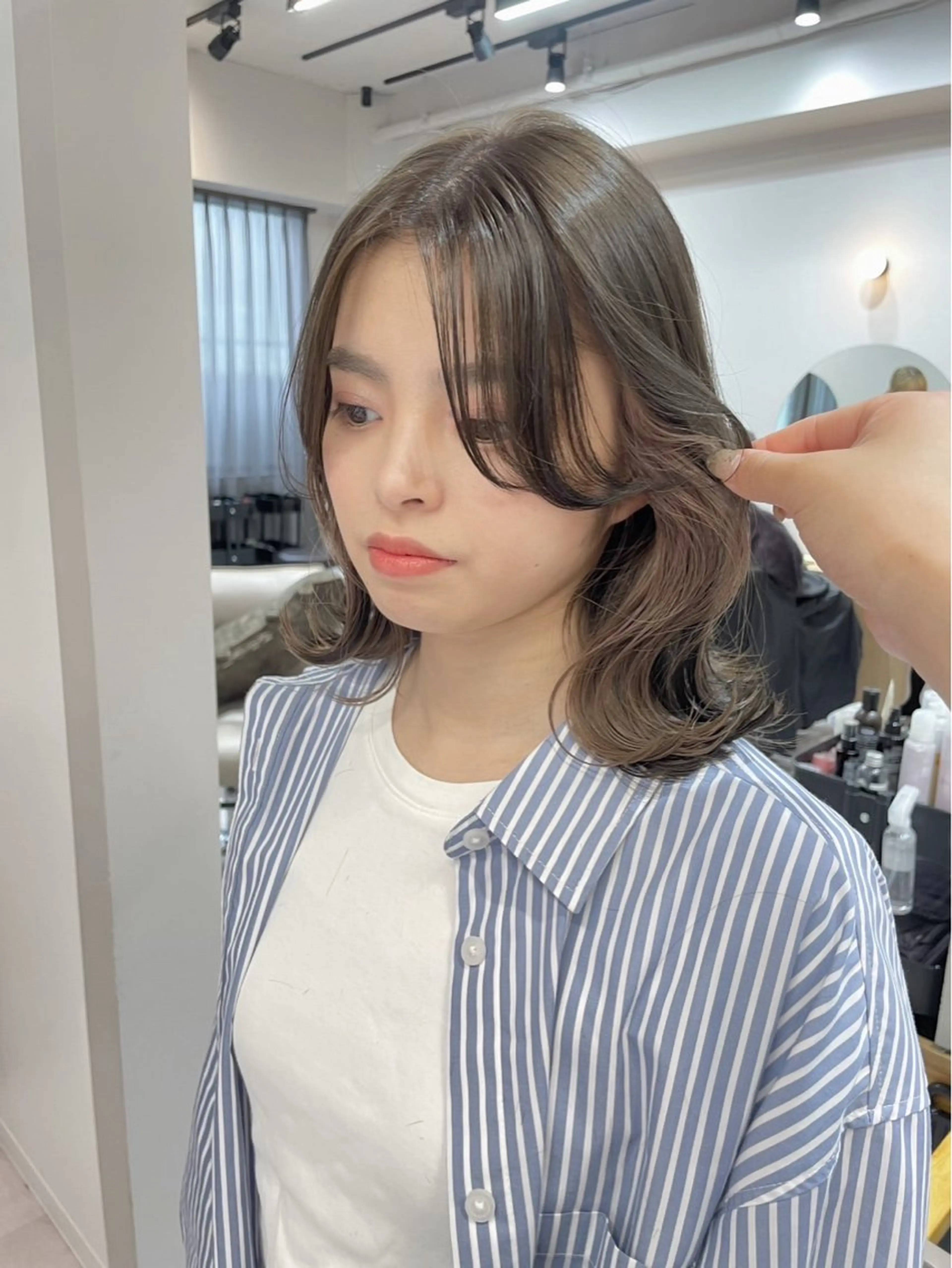 ミディアム カラー ボブ｜レイヤー ショート｜Hinaのヘアスタイル