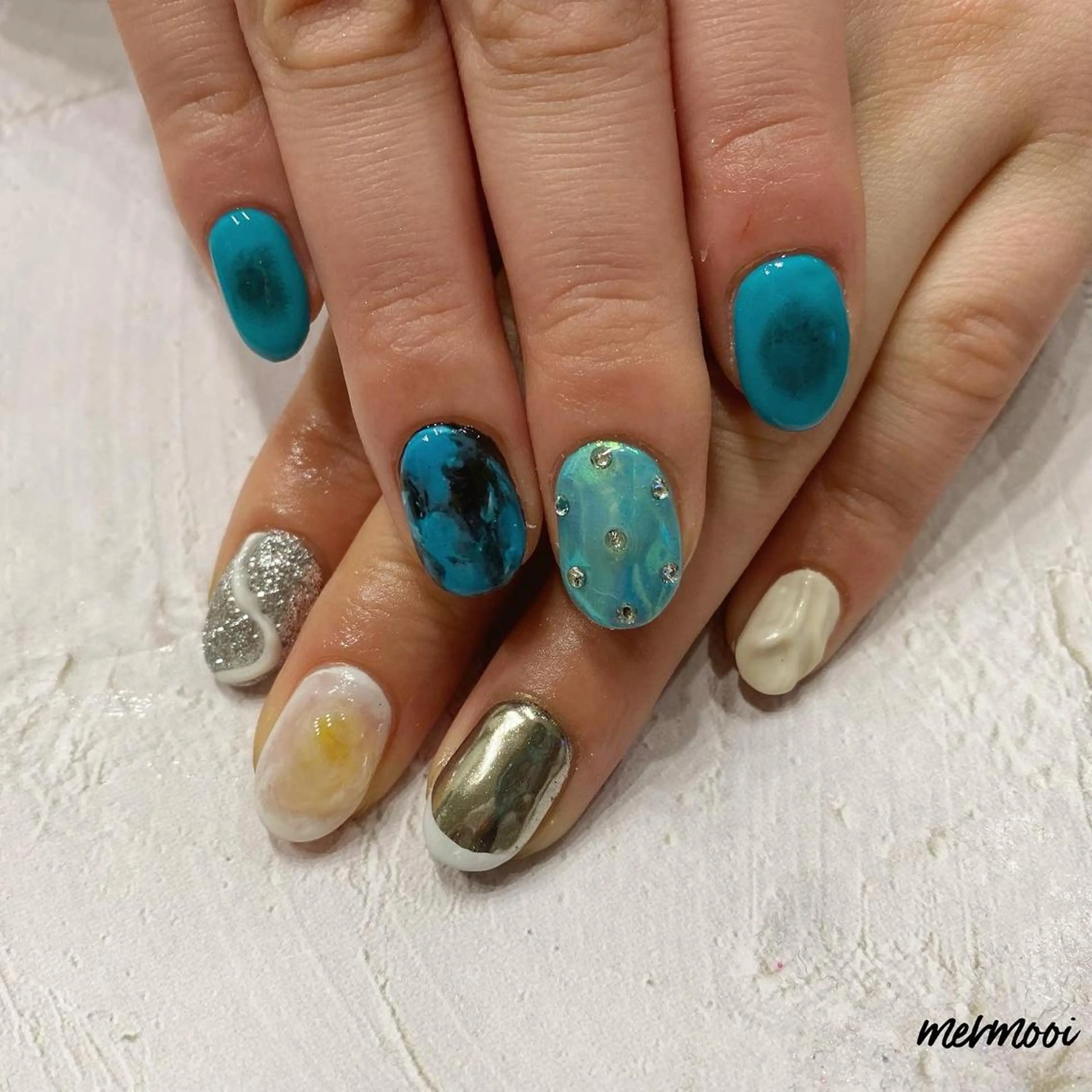 ネイル キラキラネイル ニュアンスネイル スカルプネイル ハンドネイル mermooi nailのネイルデザイン