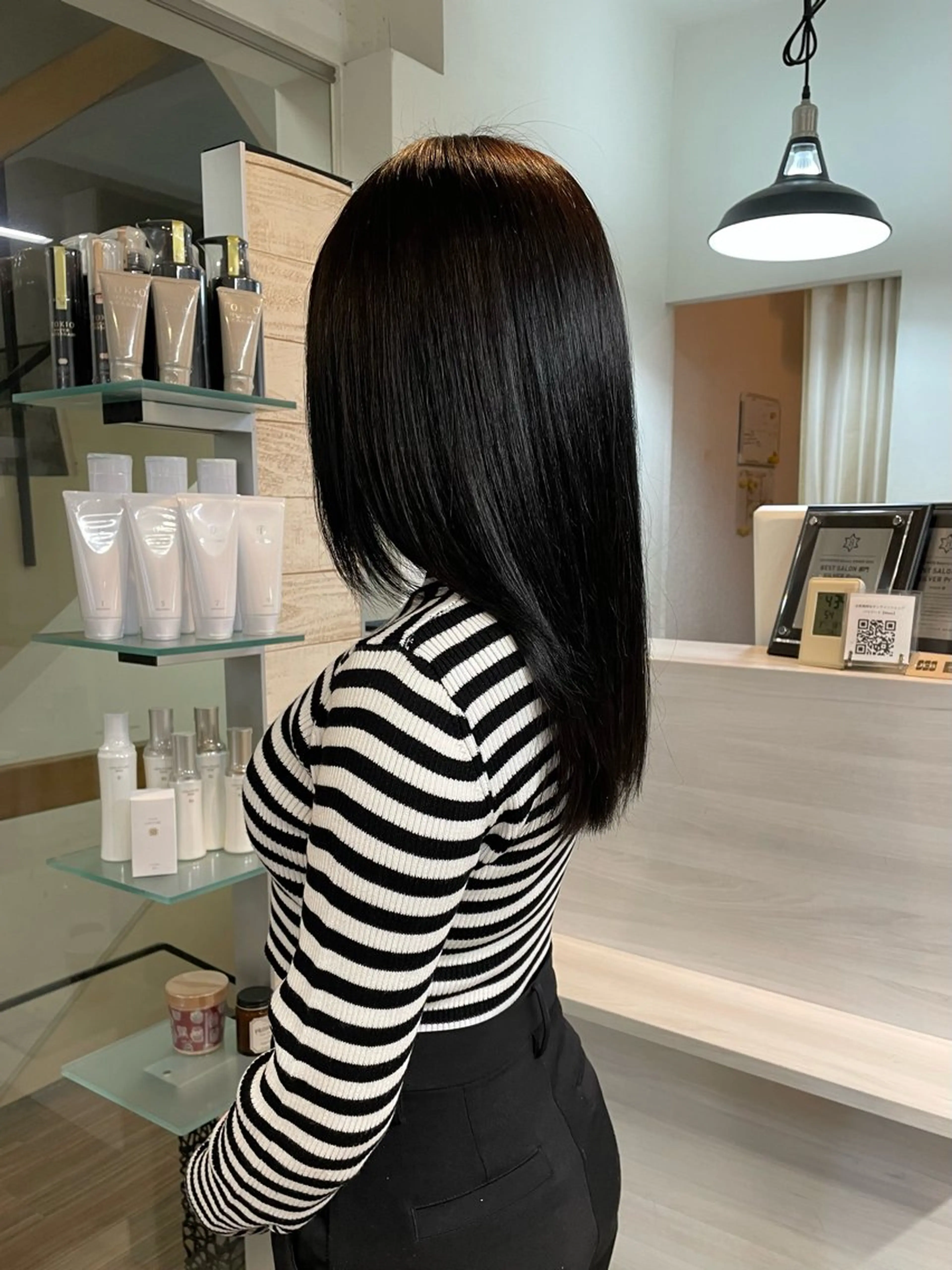 ロング カラー 黒髪 透明感カラー 韓国風ヘア カット ヘアカラー 西岡 幸穂のヘアスタイル