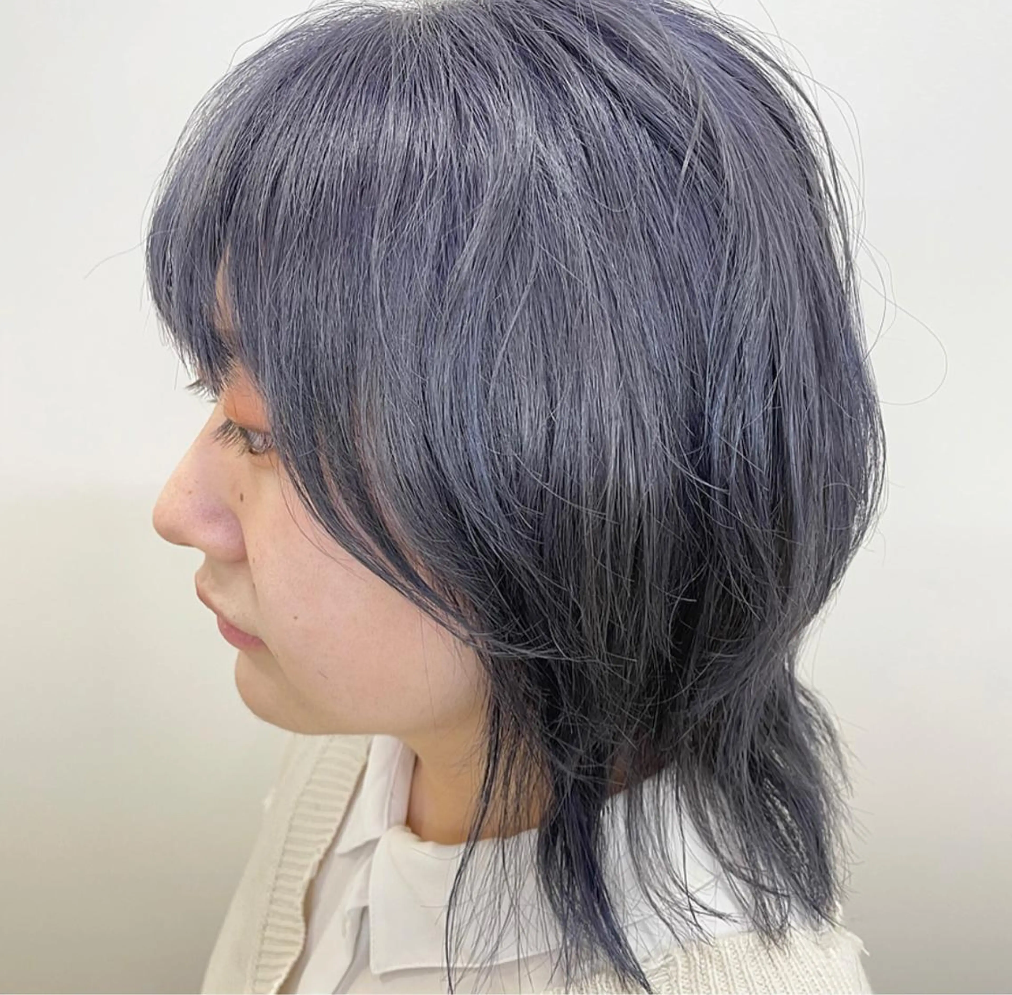 カラー ブルーカラー 小濵 美月のヘアスタイル
