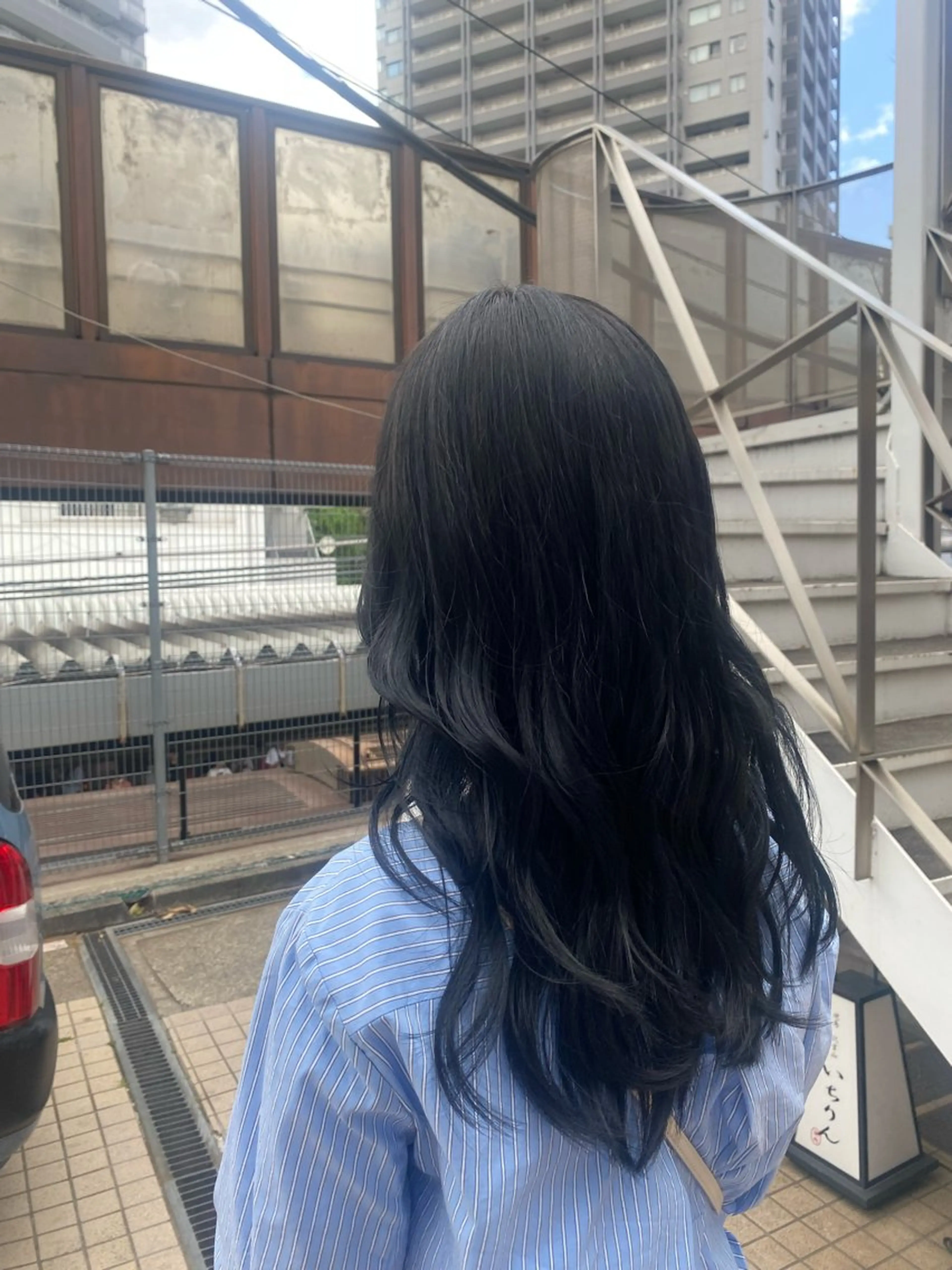 ロング カラー ヘアアレンジ 黒髪 ブリーチ ブルーカラー ブルーブラック メンズ特化 エシカル　松原大将のヘアスタイル