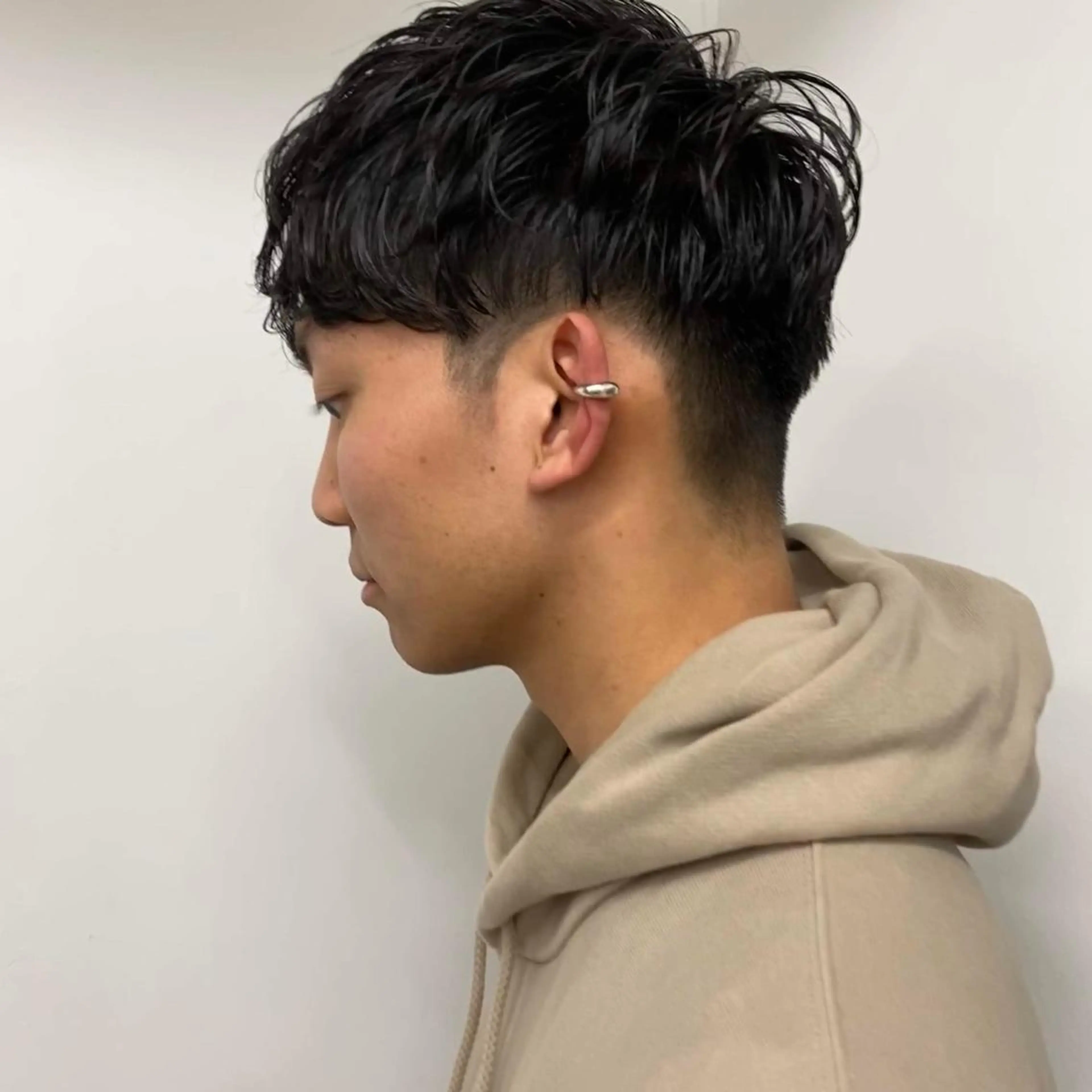 ショート パーマ メンズ メンズパーマ 刈り上げ ショートヘア stand所属・ニュアンスヘア🌔 nanakoのヘアスタイル