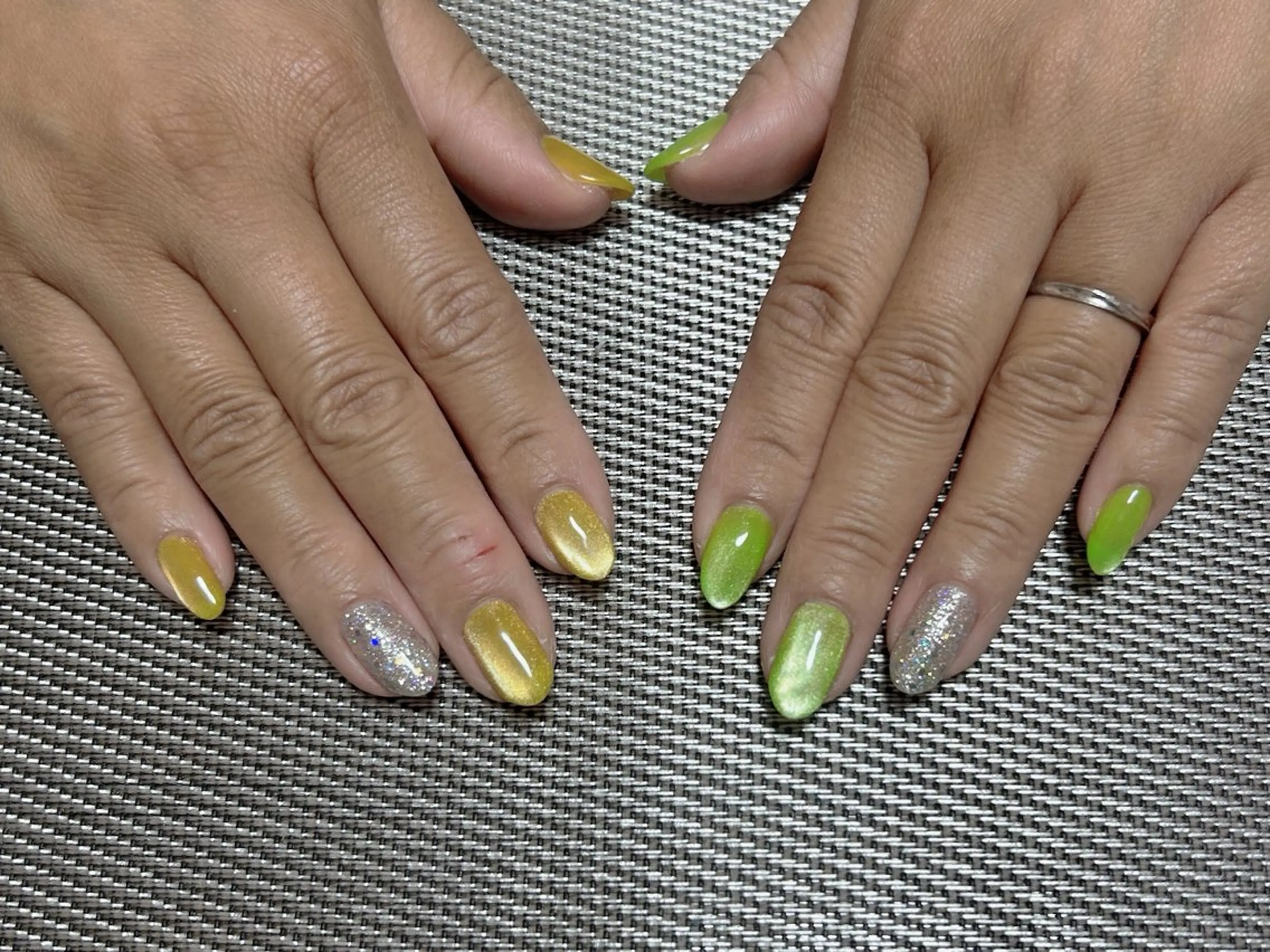 ネイル おそろいネイル ハンドネイル i nailのネイルデザイン