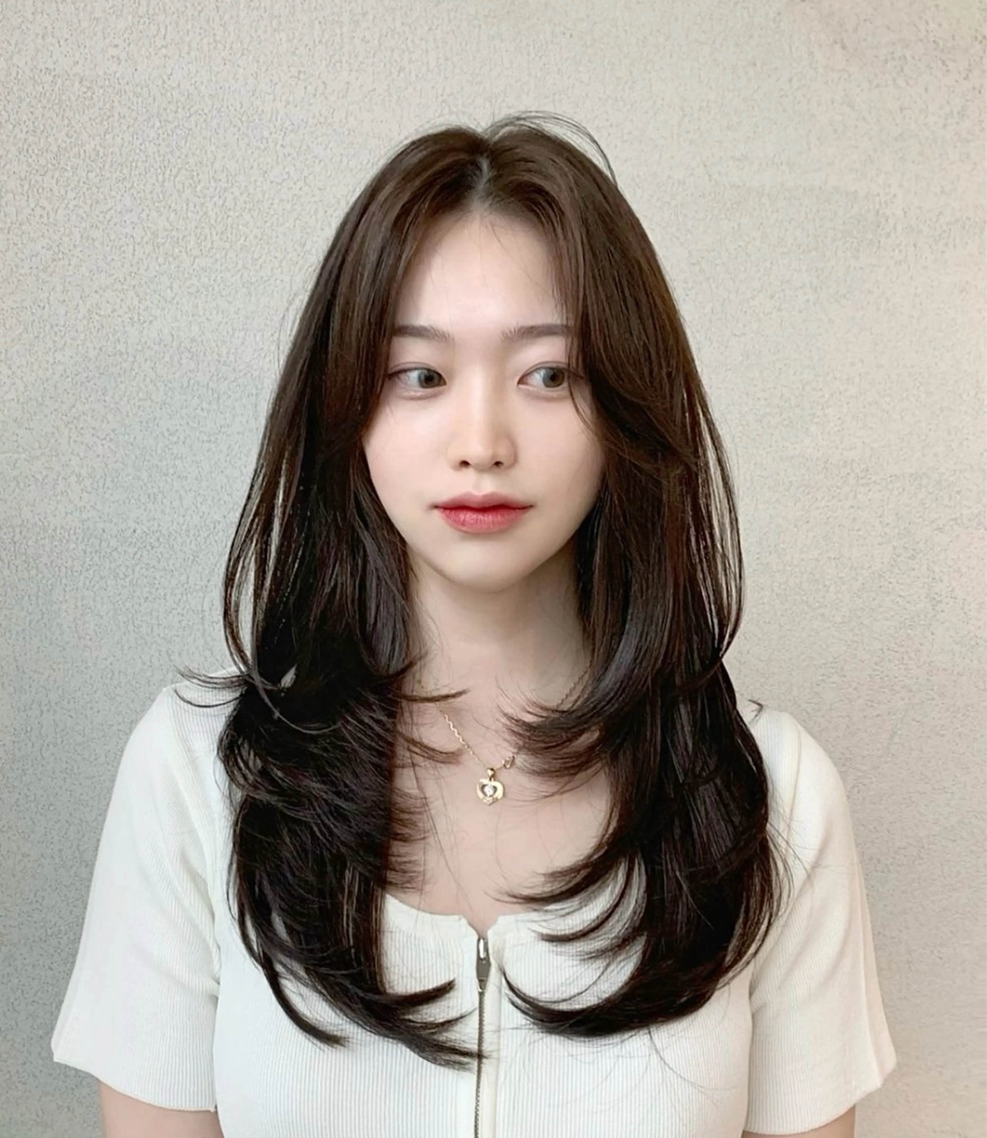 ロング カラー カット ヘアカラー トリートメント SALOWIN 新宿三丁目EAST所属・レイヤーカット 新宿✂️髪質改善のヘアスタイル
