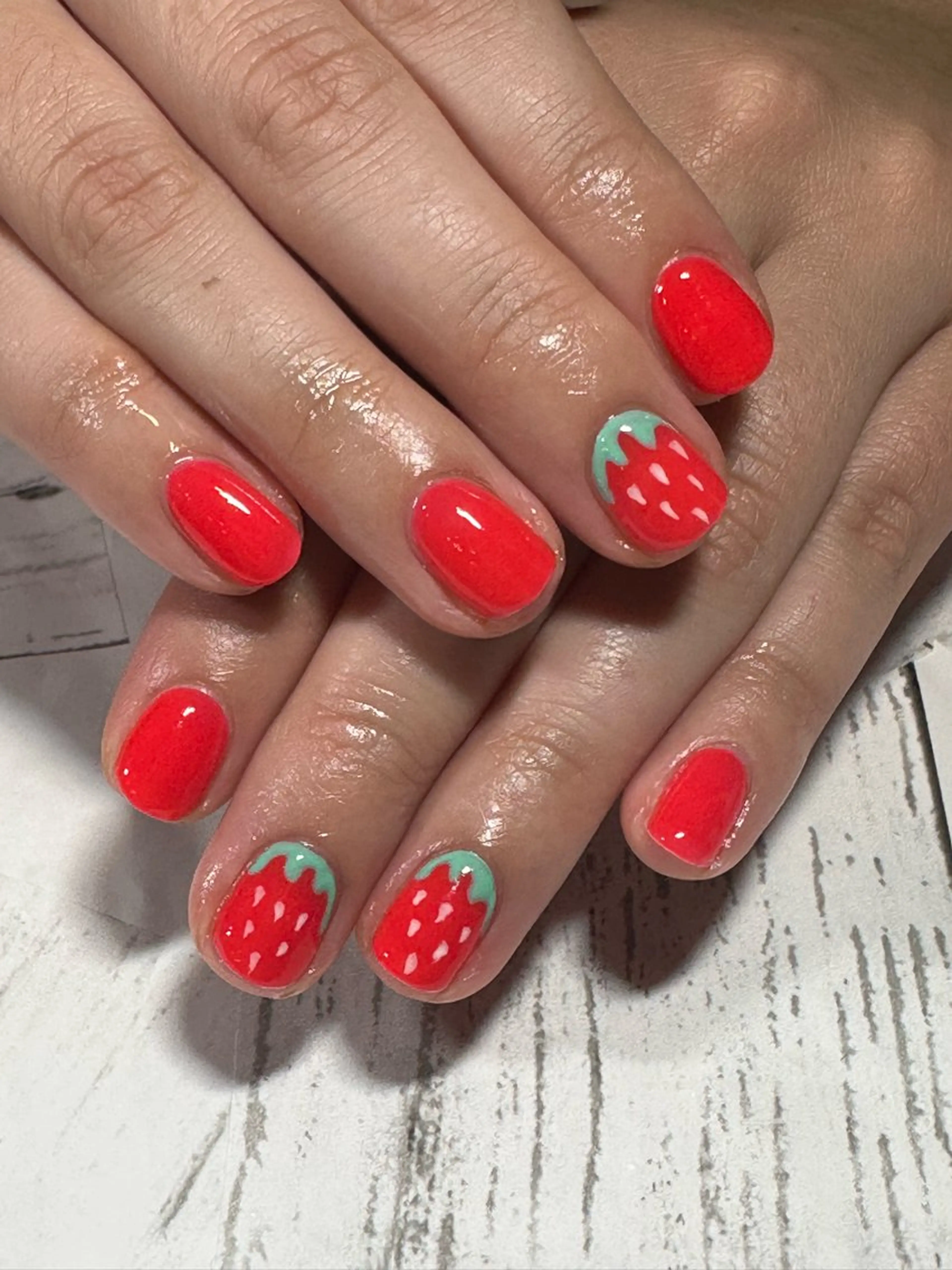 ネイル e.nail所属・🍎吉田 恵里🍎のネイルデザイン