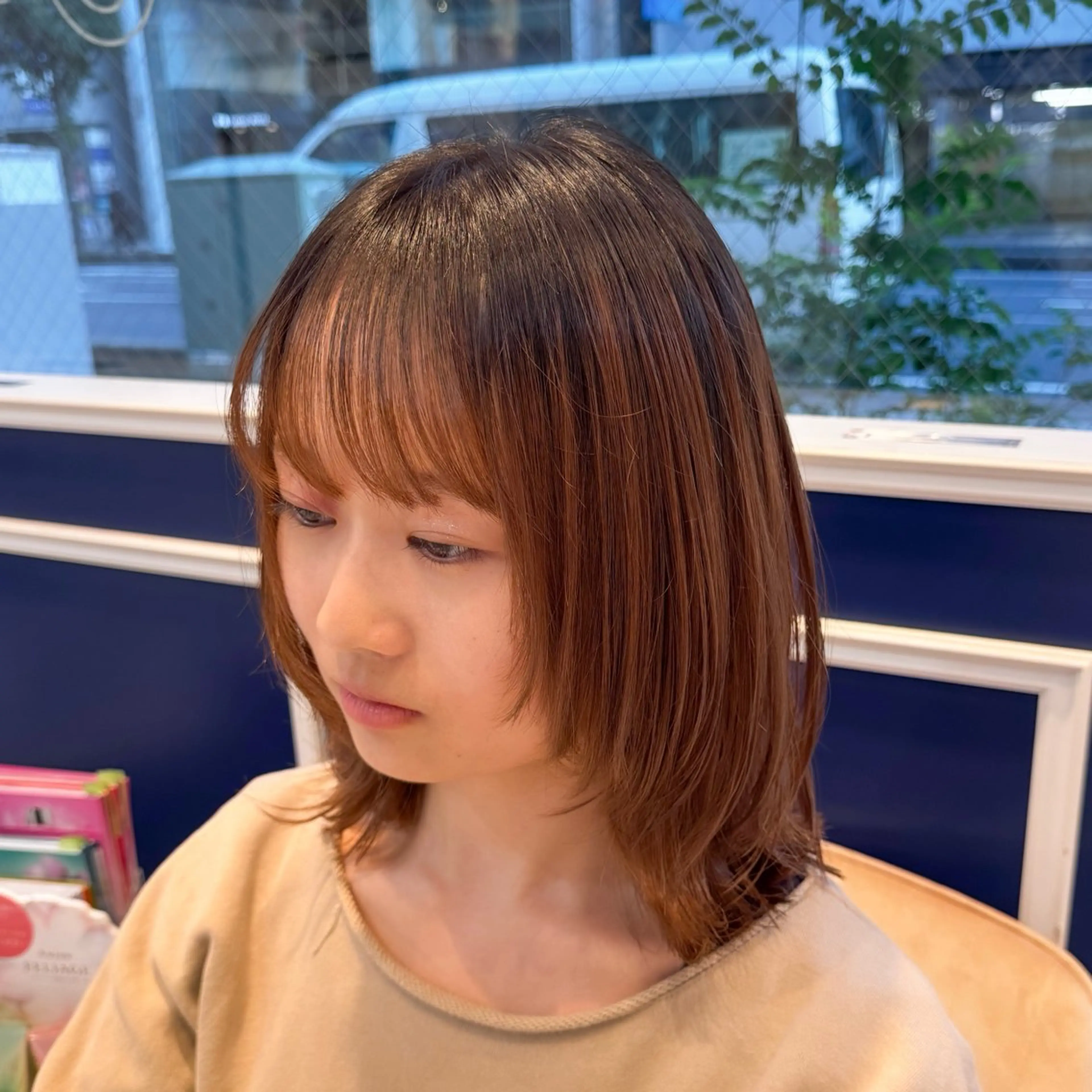 ミディアム レイヤーカット ウルフカット ウルフレイヤー 吉田 新平のヘアスタイル