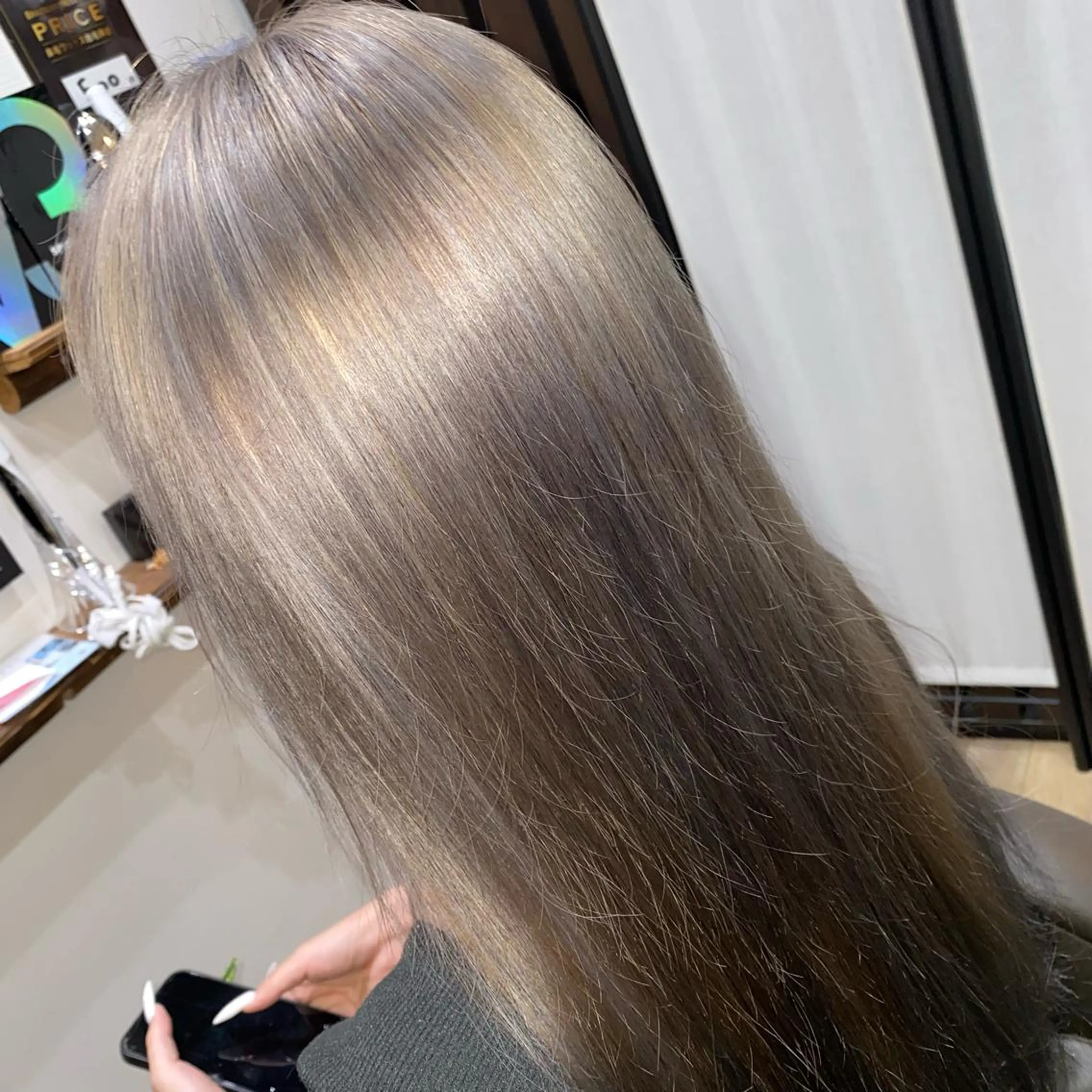ロング カラー RIRŪA所属・プルシールエクステ ちゃきのヘアスタイル