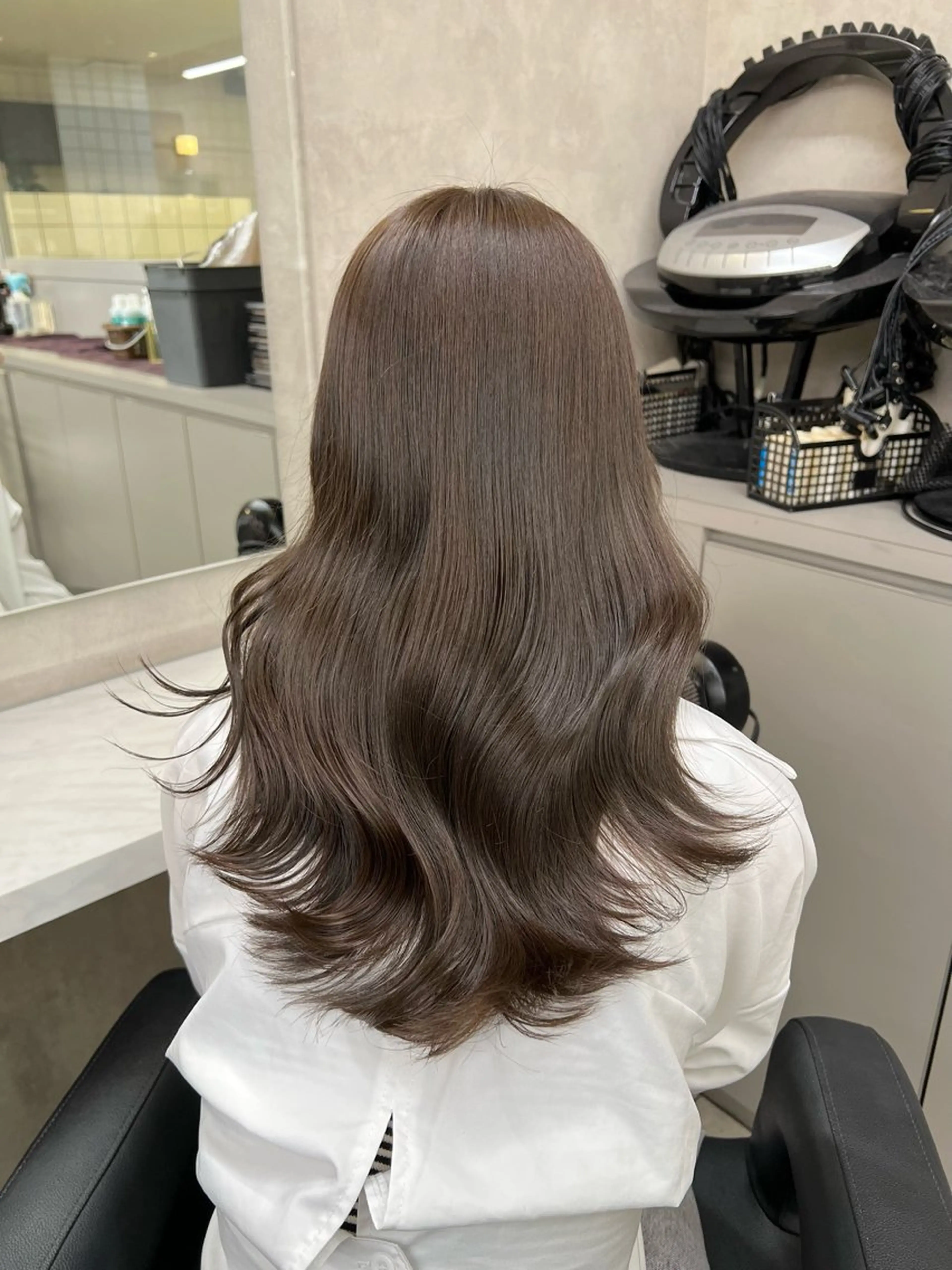 セミロング ヘアカラー トリートメント ヘッドスパ ヘアセット 💍レイヤーカット 艶髪💍亘紘輝のヘアスタイル