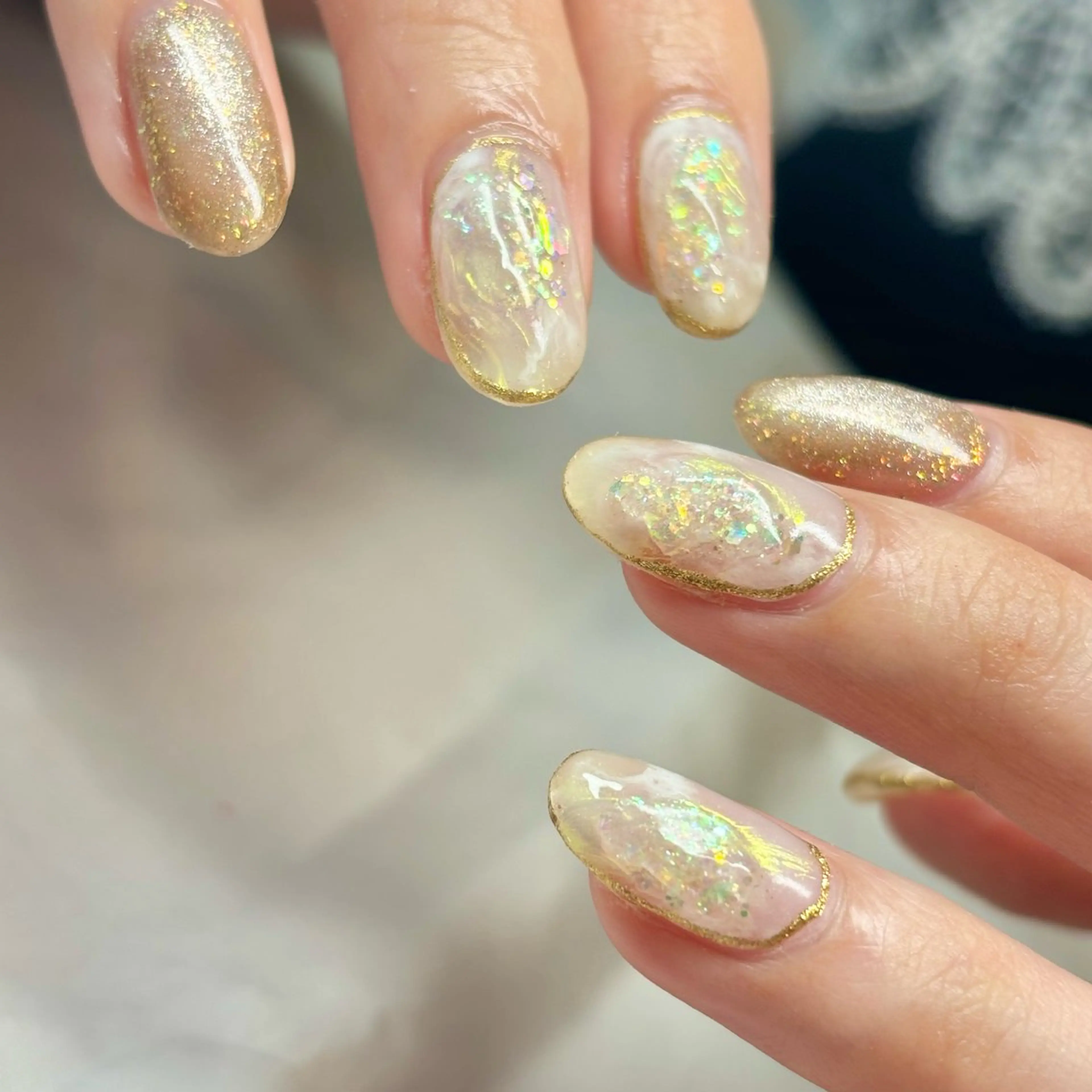 メンズ ネイル オーロラネイル ニュアンスネイル ホワイト ハンドネイル ハンドケア nail&eye Aoのマツエク・マツパデザイン