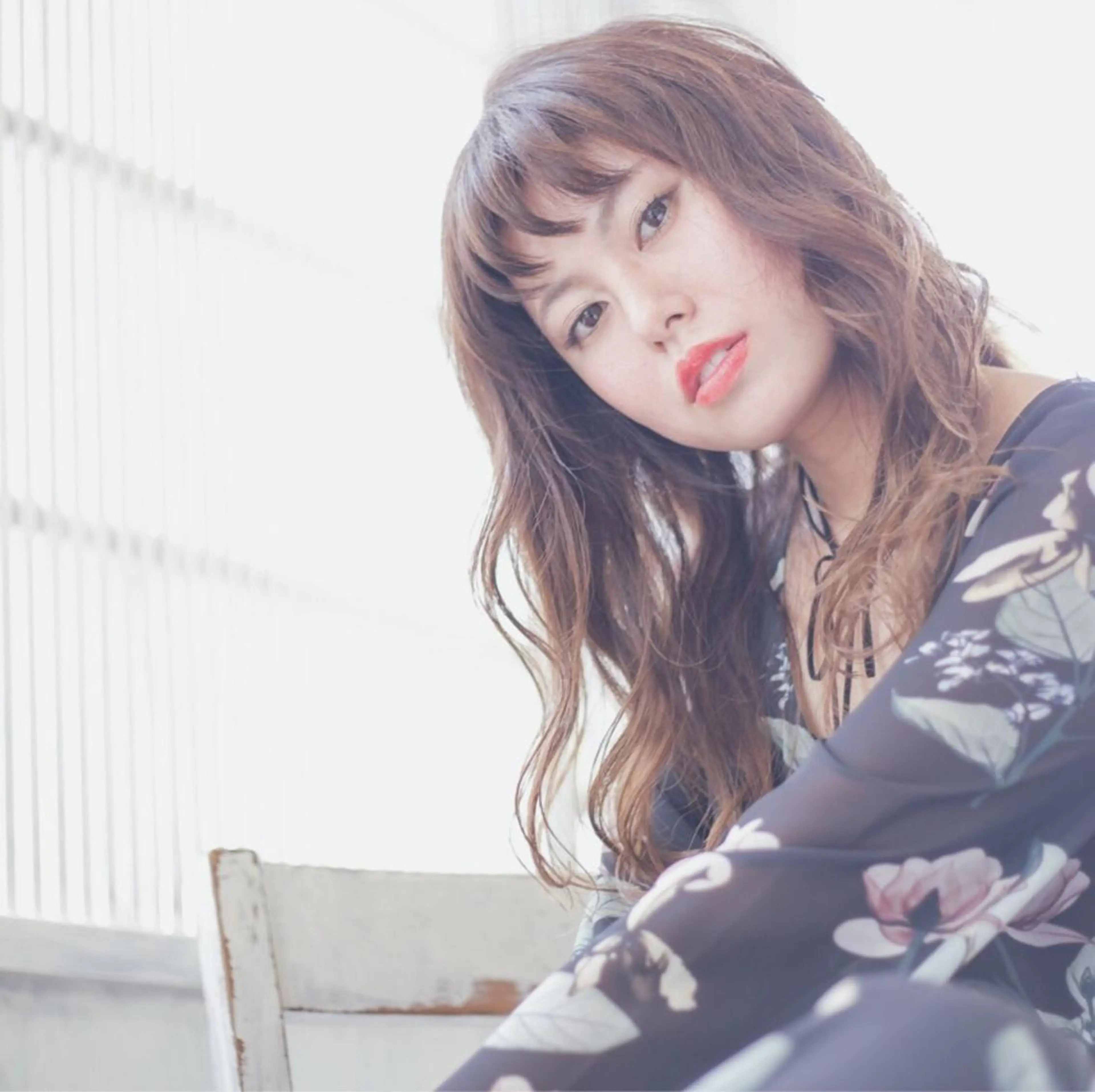 ロング カラー パーマ ヘアアレンジ 推し活専用 【派手髪】飯野ゆかりのヘアスタイル