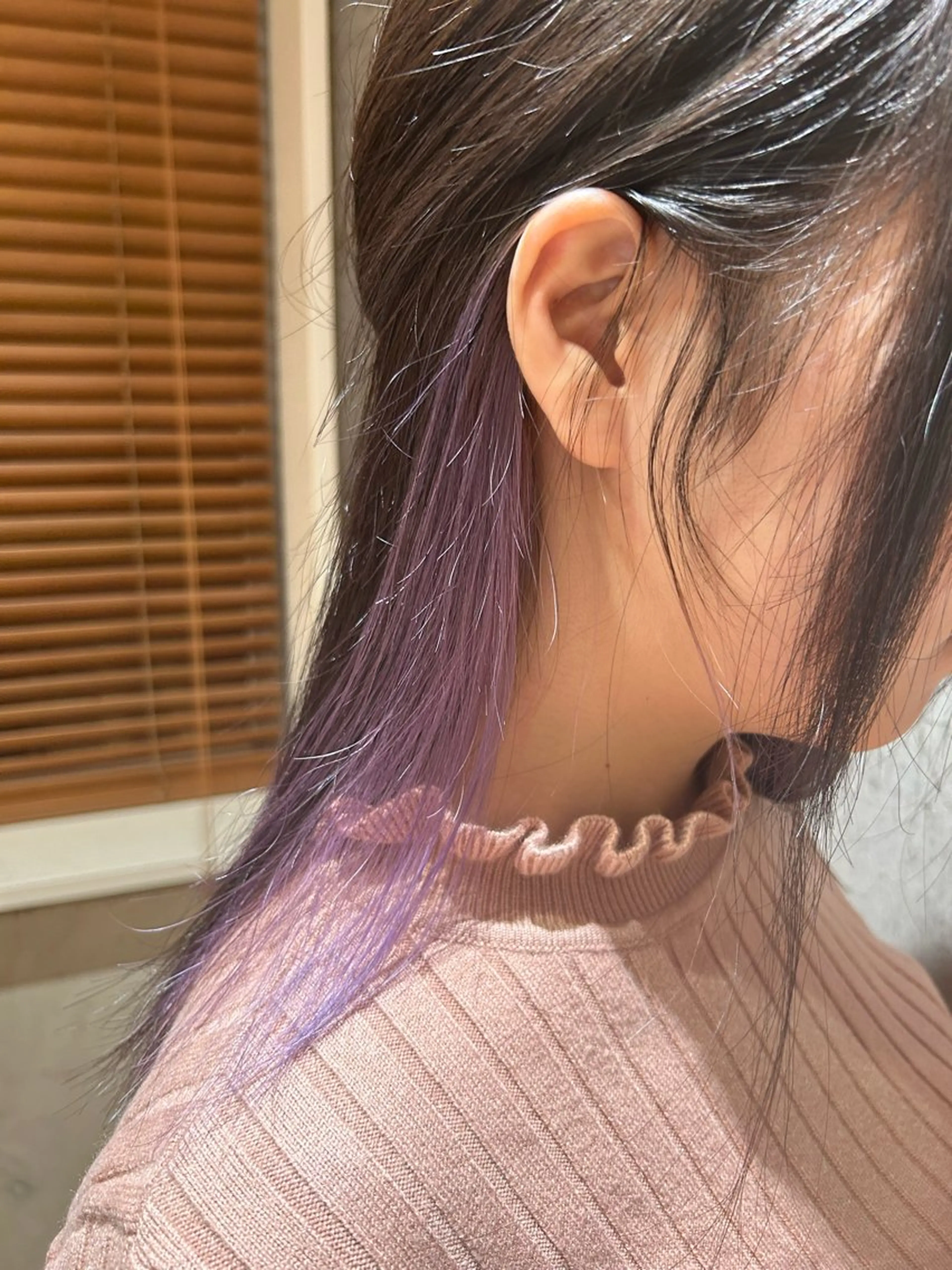 セミロング カラー インナーカラー ラベンダーカラー インナーカラー ✂️櫻井海星のヘアスタイル