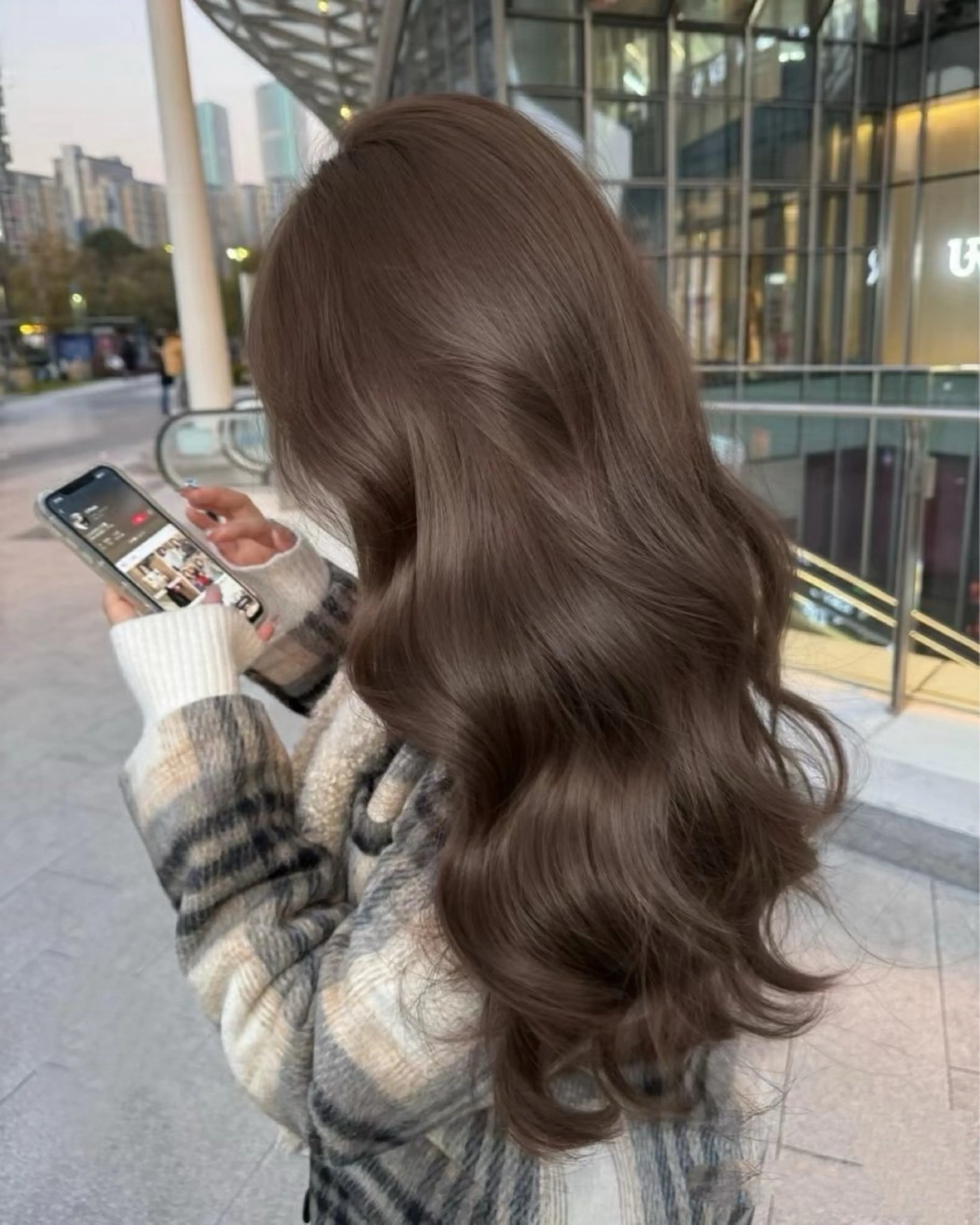 ロング カラー カット ヘアカラー トリートメント ヘアセット 新宿/韓国ヘア/ 髪質改善ストレートのヘアスタイル