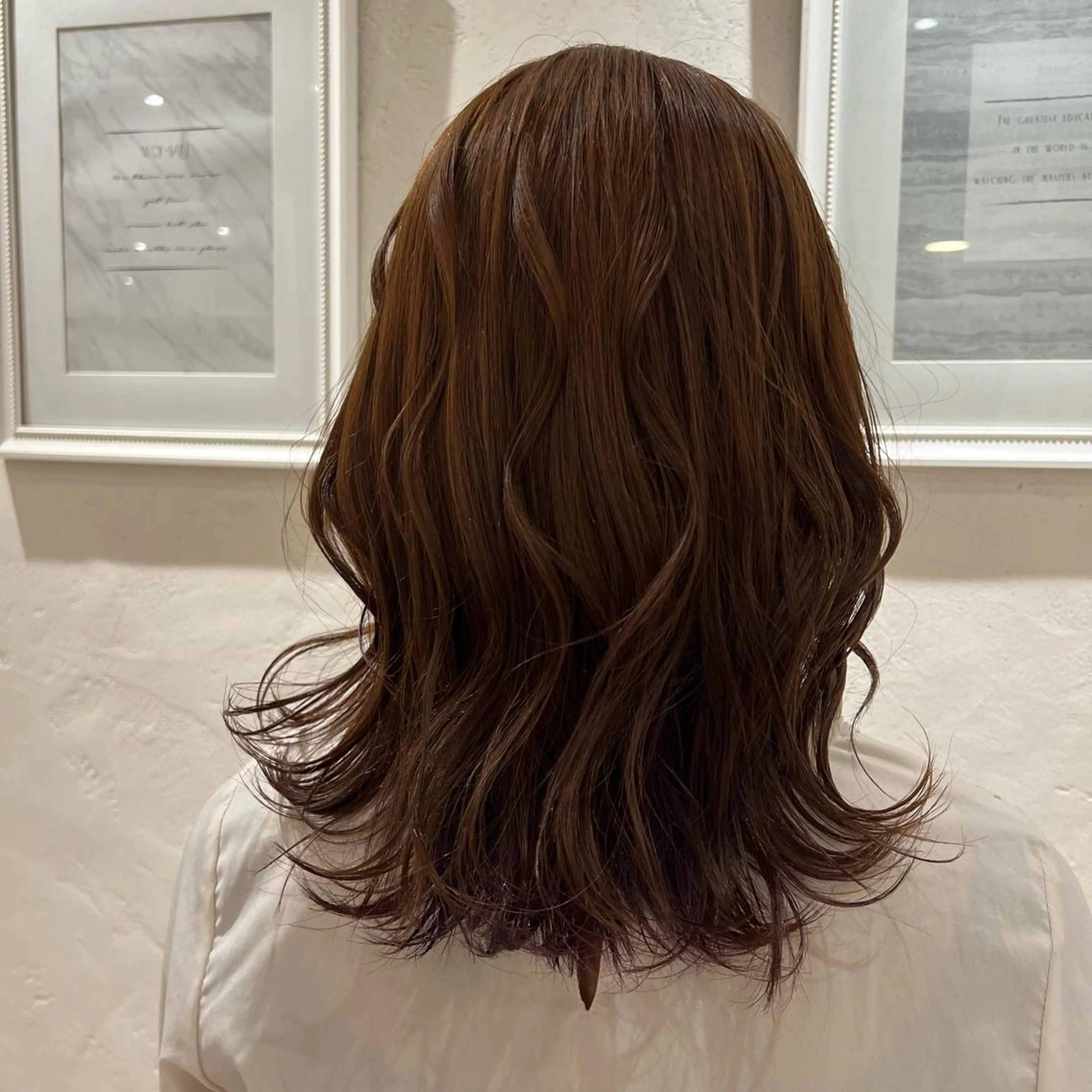 ミディアム 外ハネヘア 縮毛矯正 トリートメント 🌈平均評価5🌈 金城リキのヘアスタイル