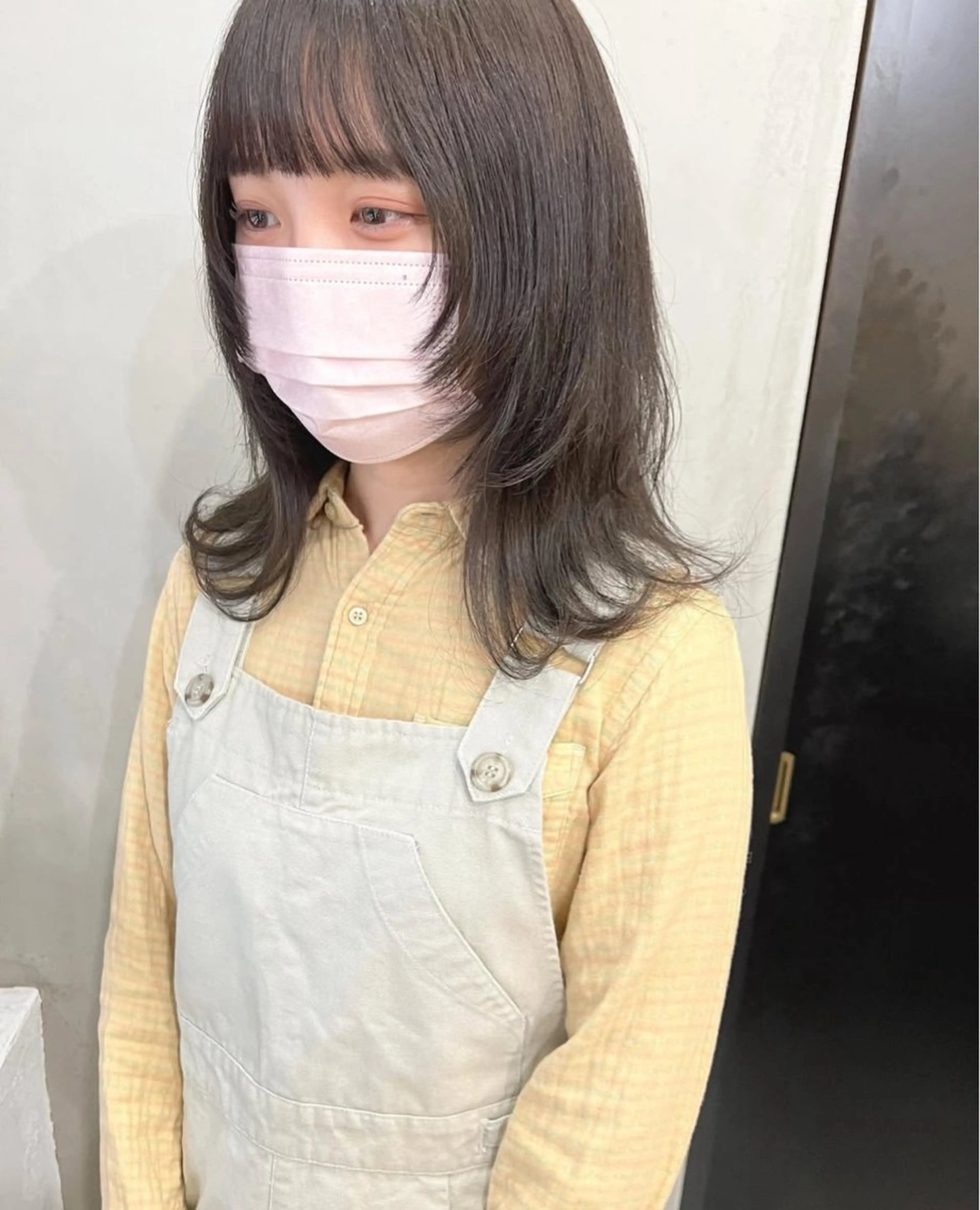 ミディアム ウルフカット ショート.縮毛矯正 🩶manamiのヘアスタイル
