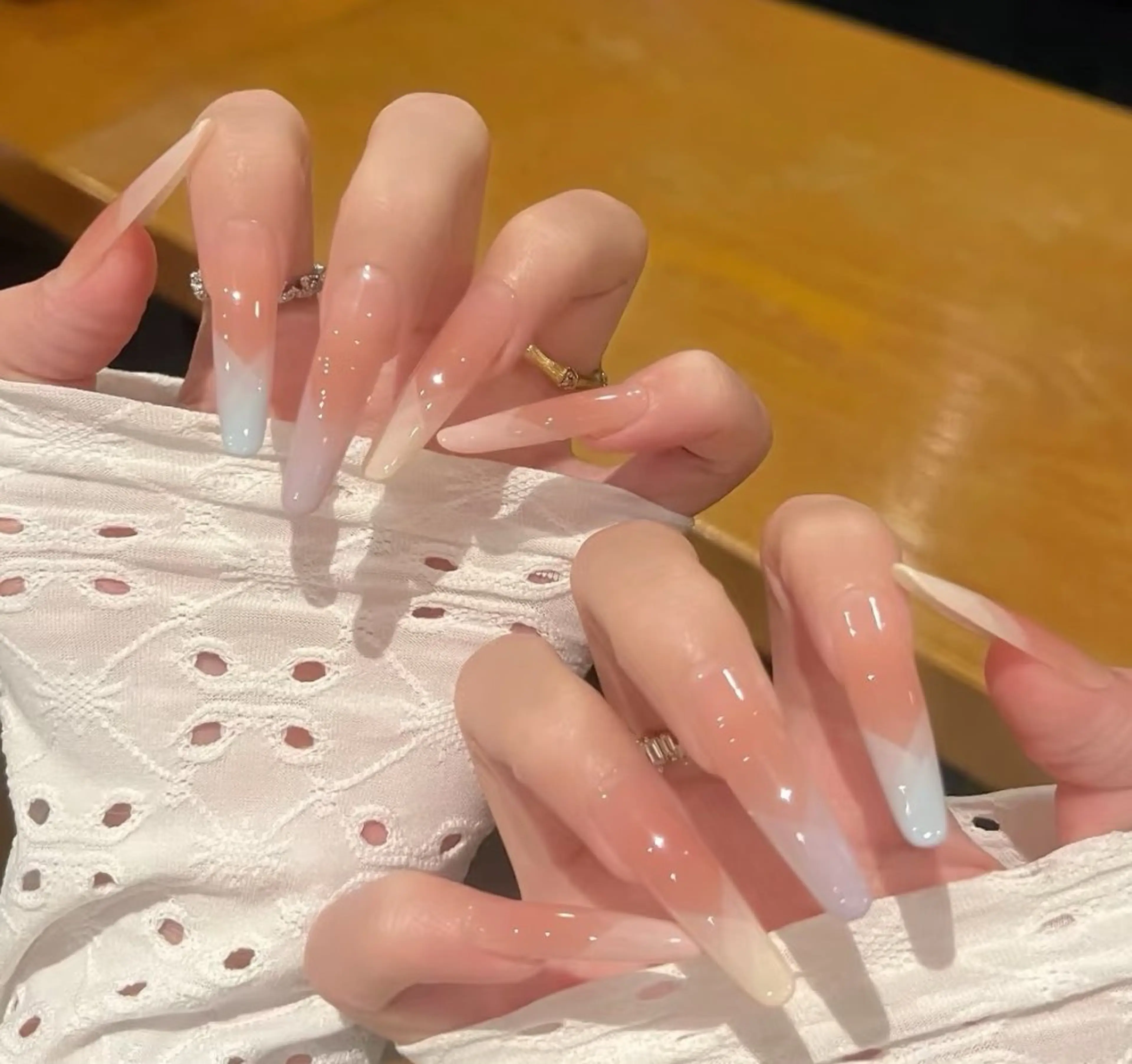 ネイル Miu Miu 🎀 Nailのネイルデザイン
