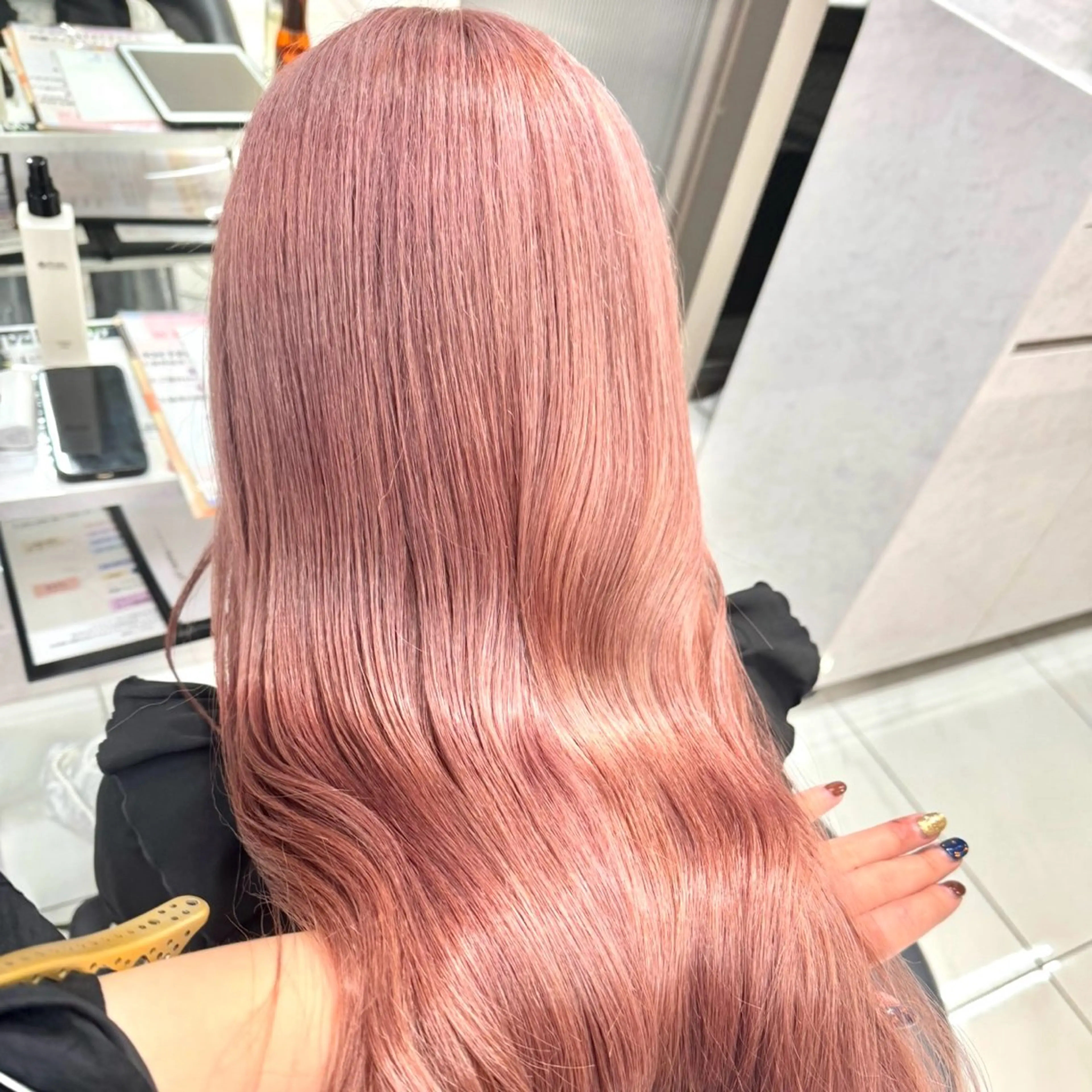 ロング カラー 🦋ミルクティーベー ジュ🦋mayukiのヘアスタイル