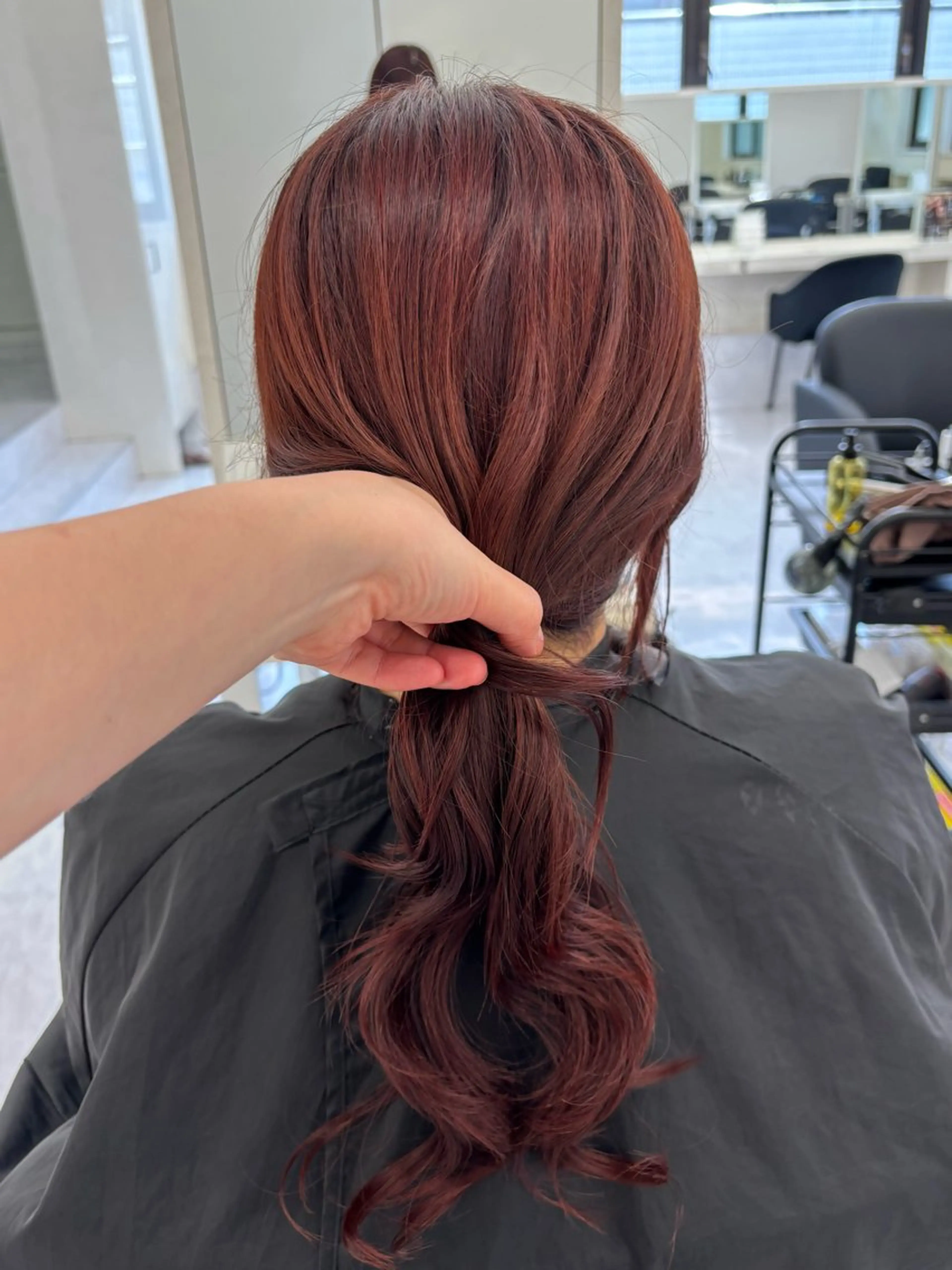 セミロング カラー ブリーチ ブラウンカラー ブリーチなしカラー オレンジ オレンジブラウン ヘアカラー AI TOKYO Ayanoのヘアスタイル