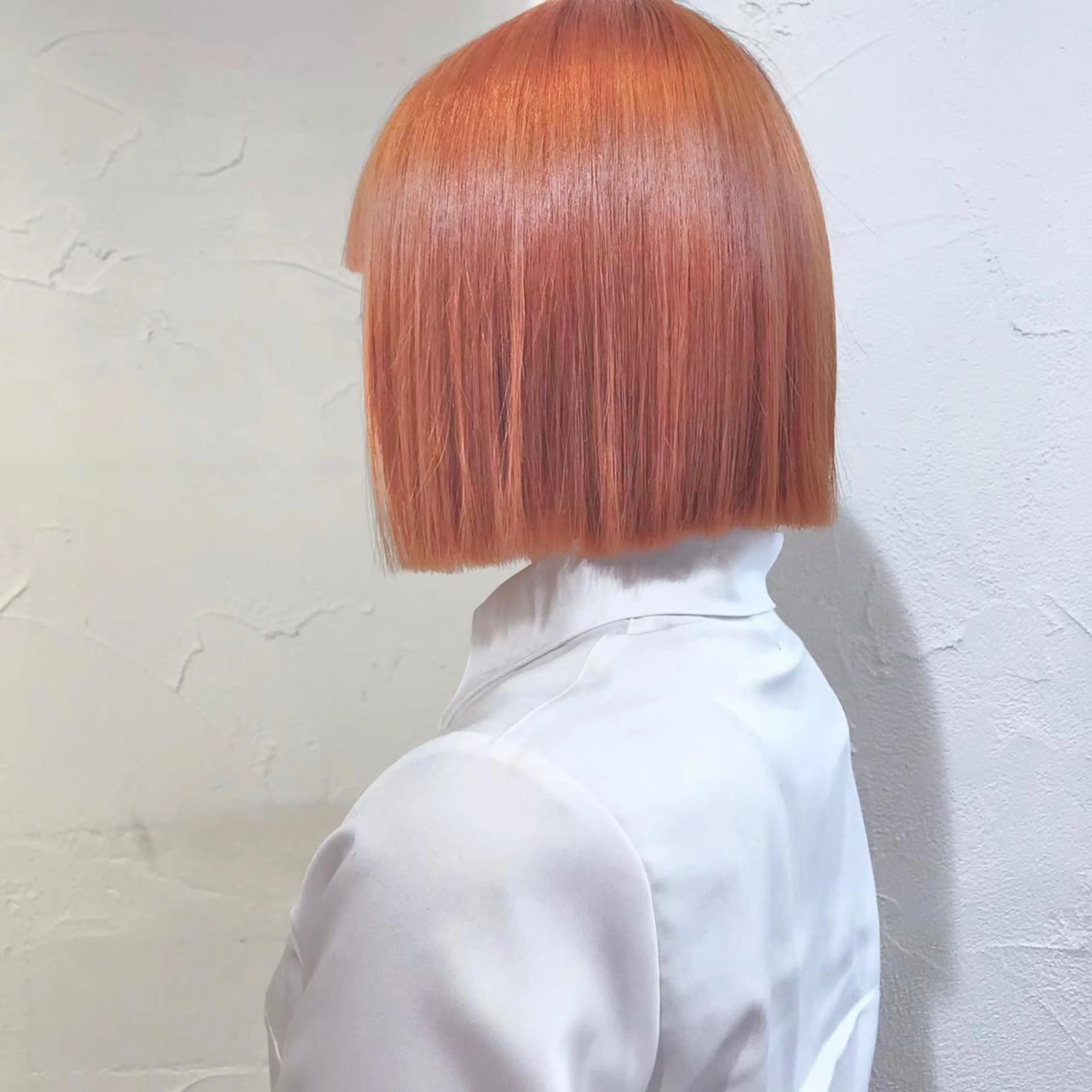 ショート カラー ブラウンカラー オレンジ オレンジブラウン 藤井 貴美子のヘアスタイル