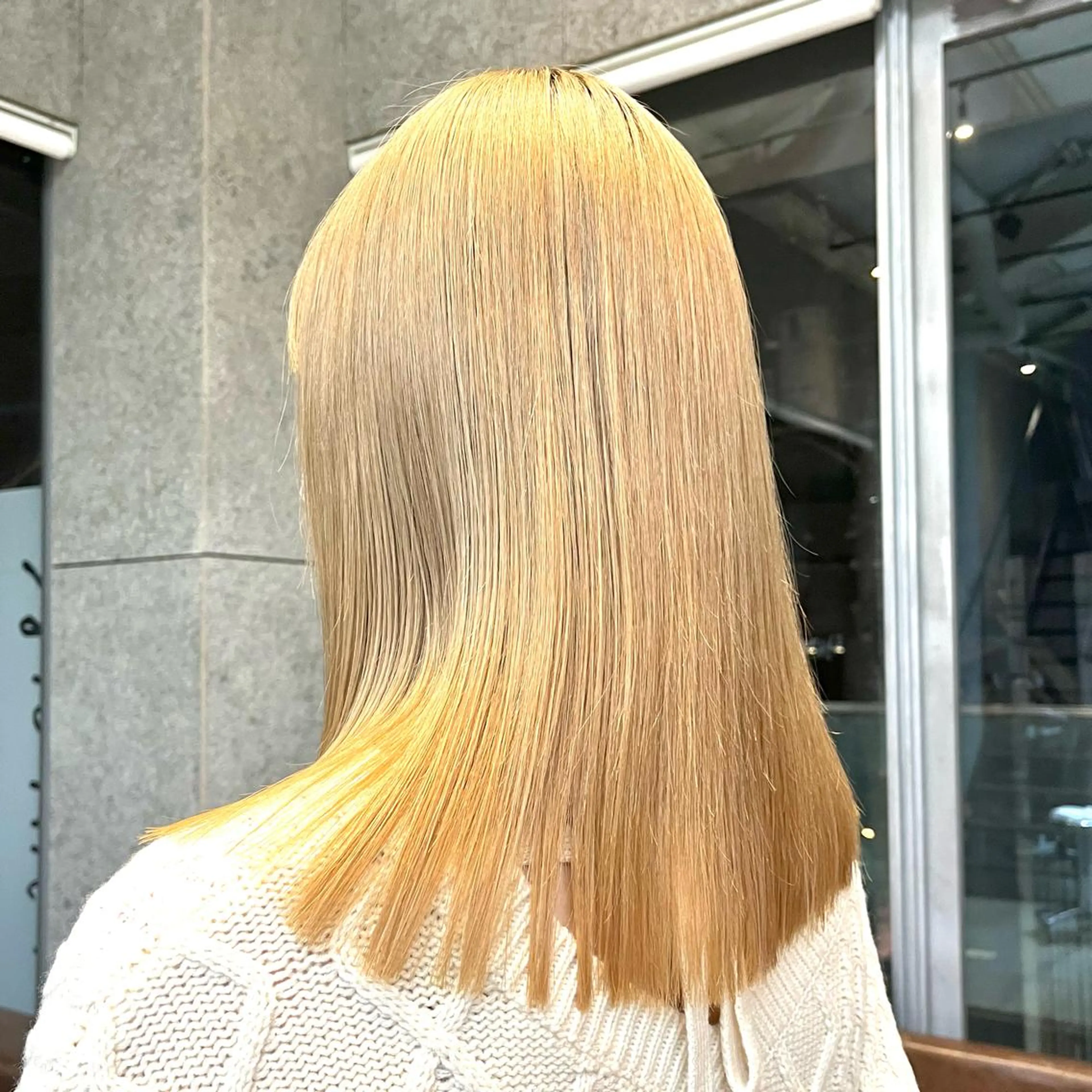 ミディアム カラー GO TODAY SHAiRE SALON 原宿本店所属・ブリーチ/レイヤー ハッシュカット/河内のヘアスタイル