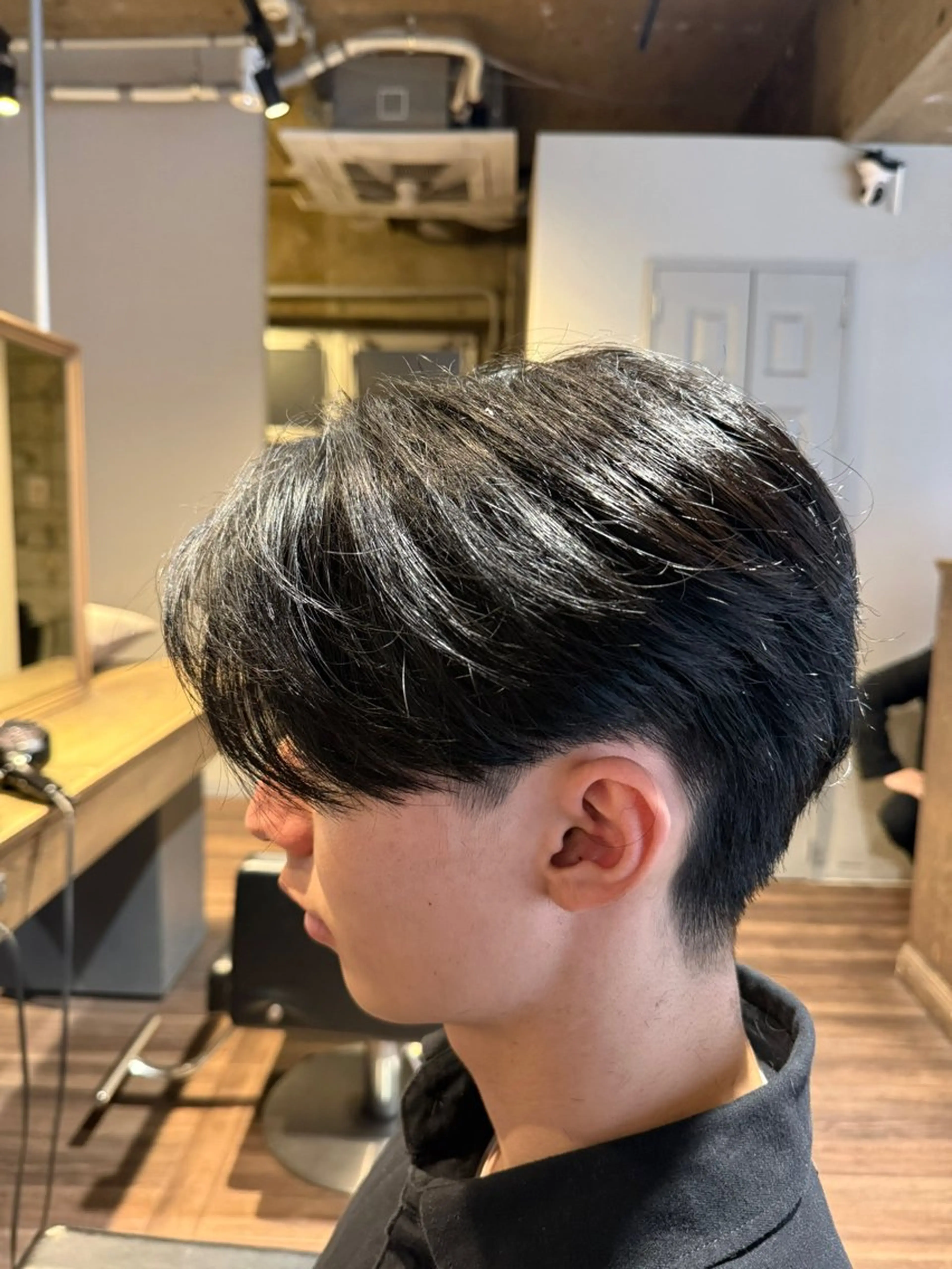 ショート パーマ メンズ センターパート メンズパーマ ニュアンスパーマ カット パーマ メンズ/佐藤 恒輝のヘアスタイル