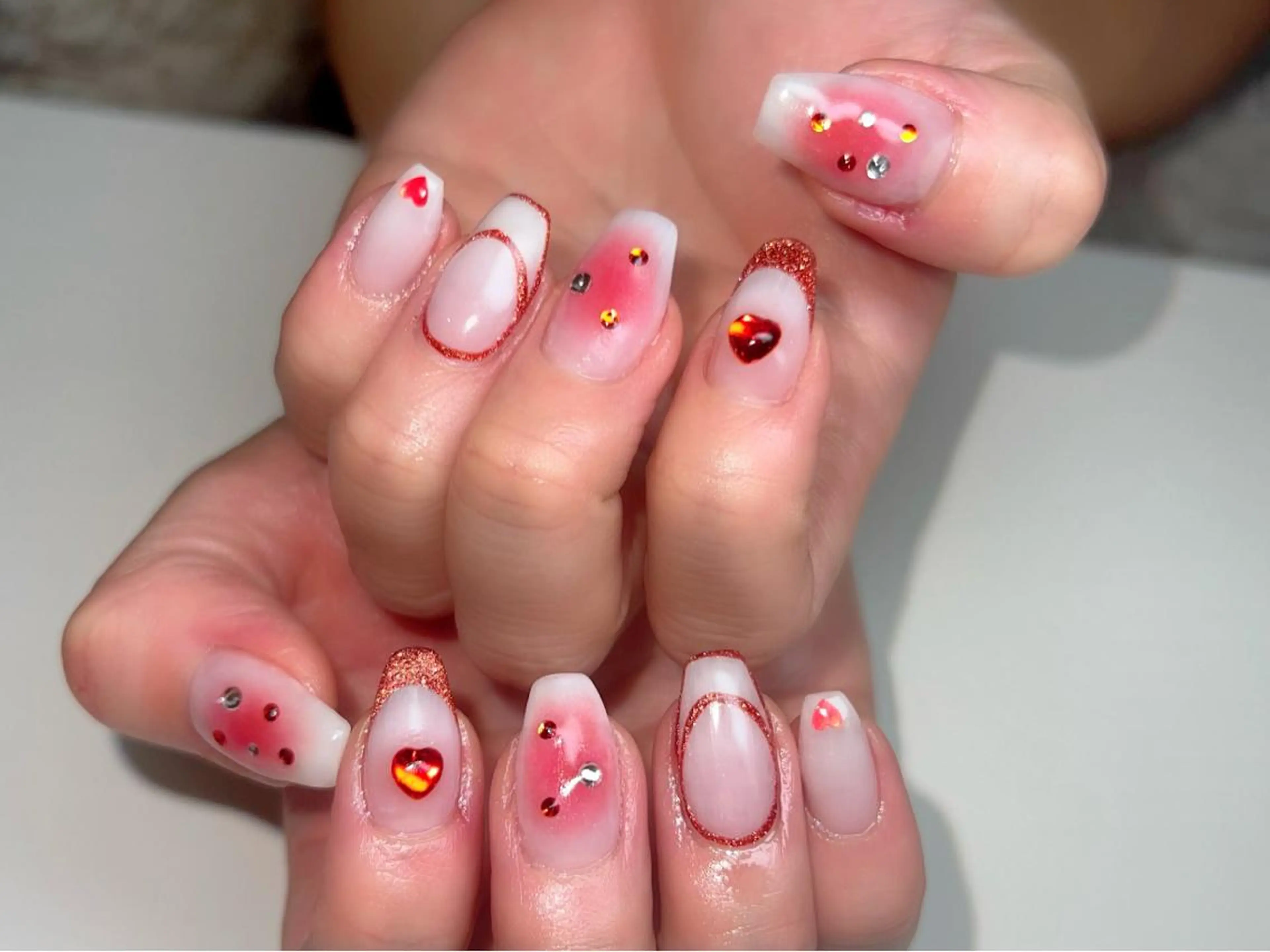 ミディアム ONIKA Nail 青山通り店所属・ONIKA Nail 表参道A4🦋2分のネイルデザイン