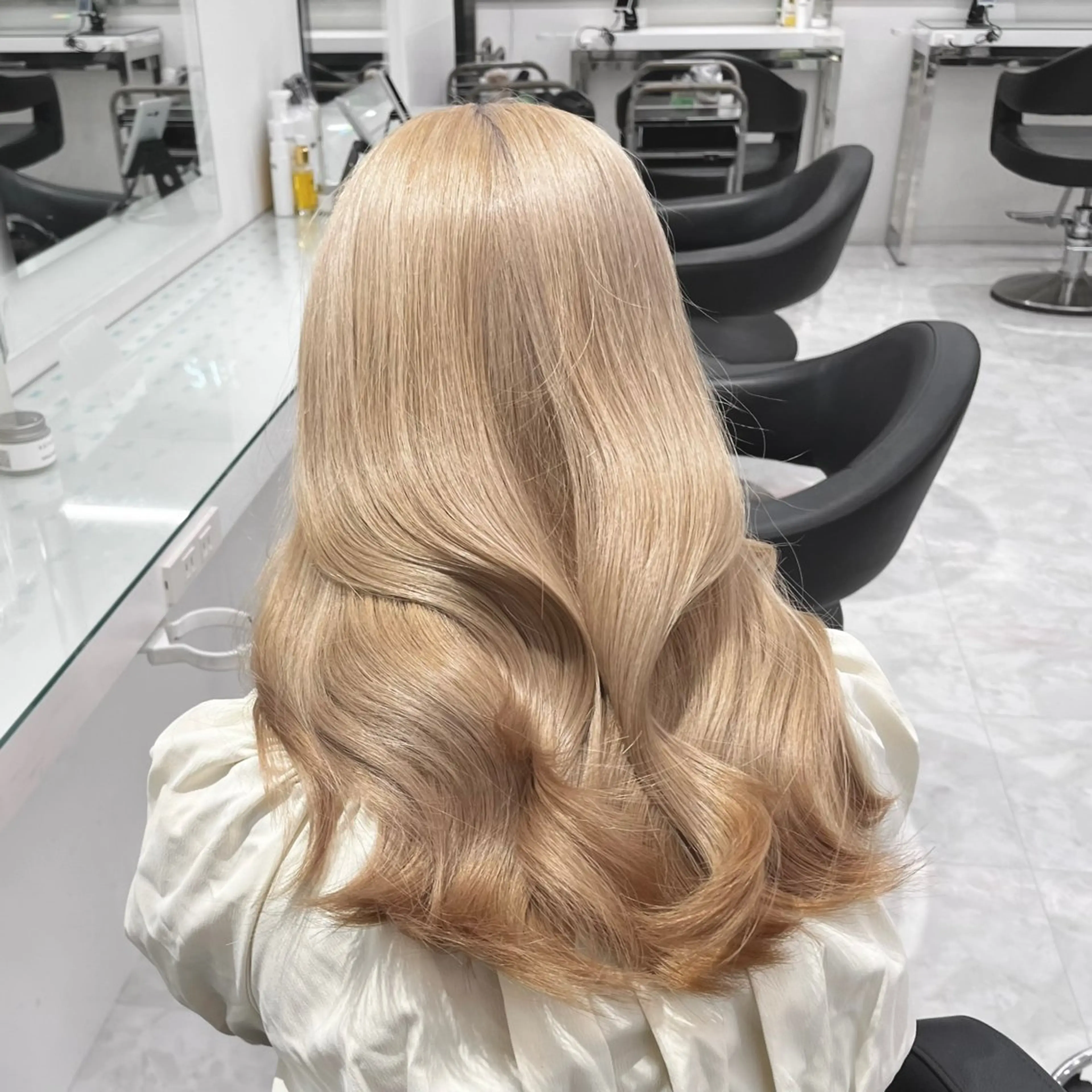 セミロング カラー パーマ ヘアアレンジ メンズ ヘアカラー トリートメント ♡ 𝐑𝐈𝐎♡のヘアスタイル