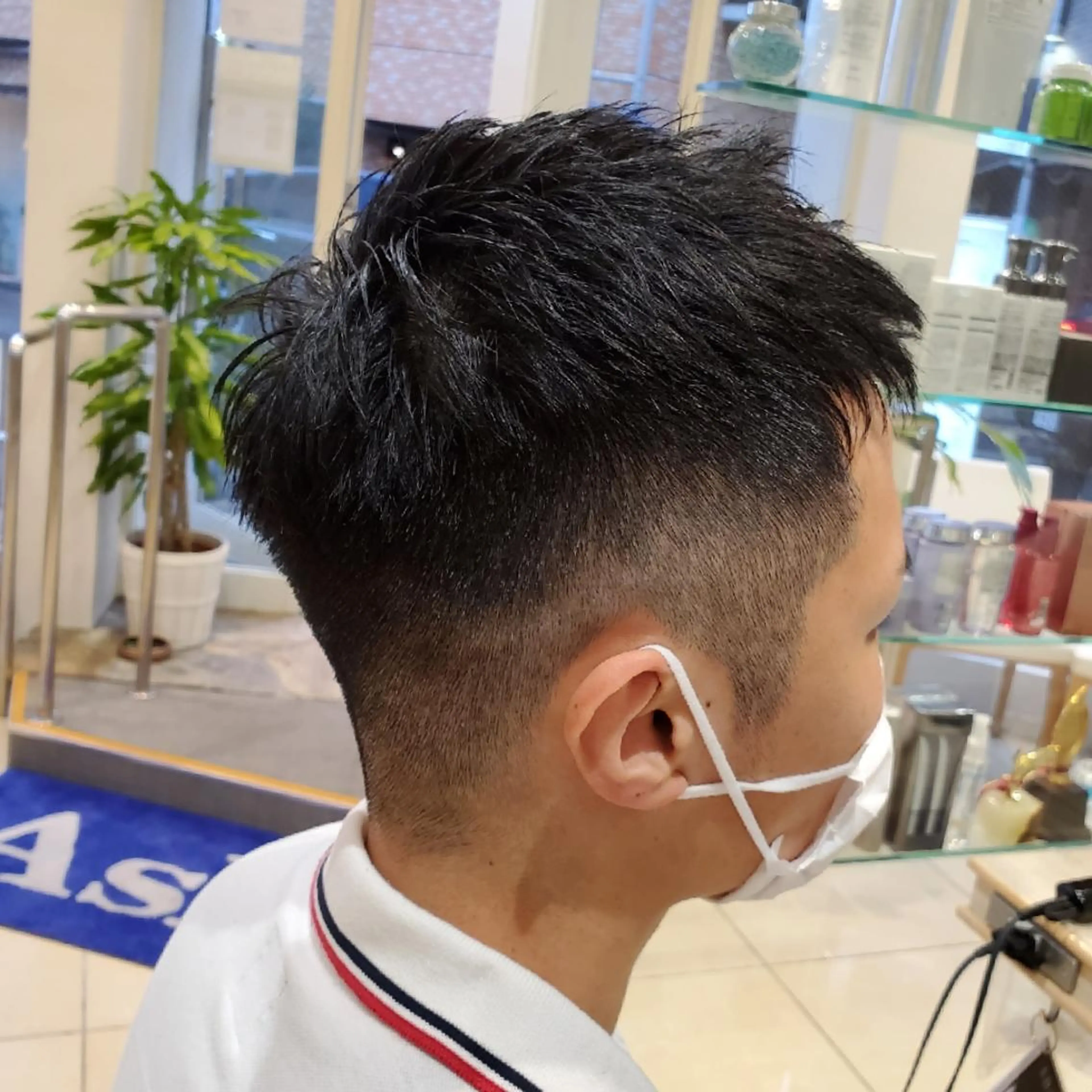 ショート カット 社内カット講師・店長 菅原賢一のヘアスタイル